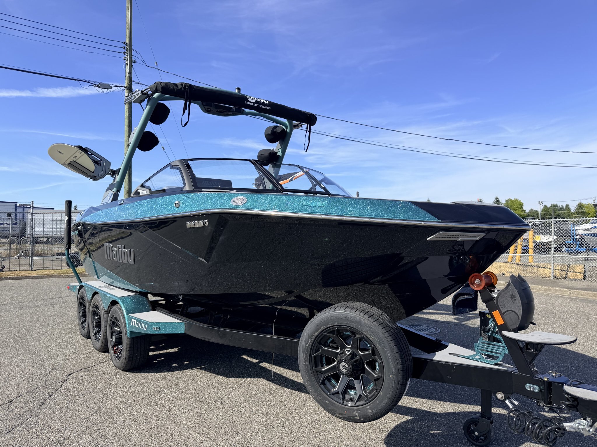2027 MALIBU WAKSETTER 23 LSV ***FINANCING AVAILABLE***