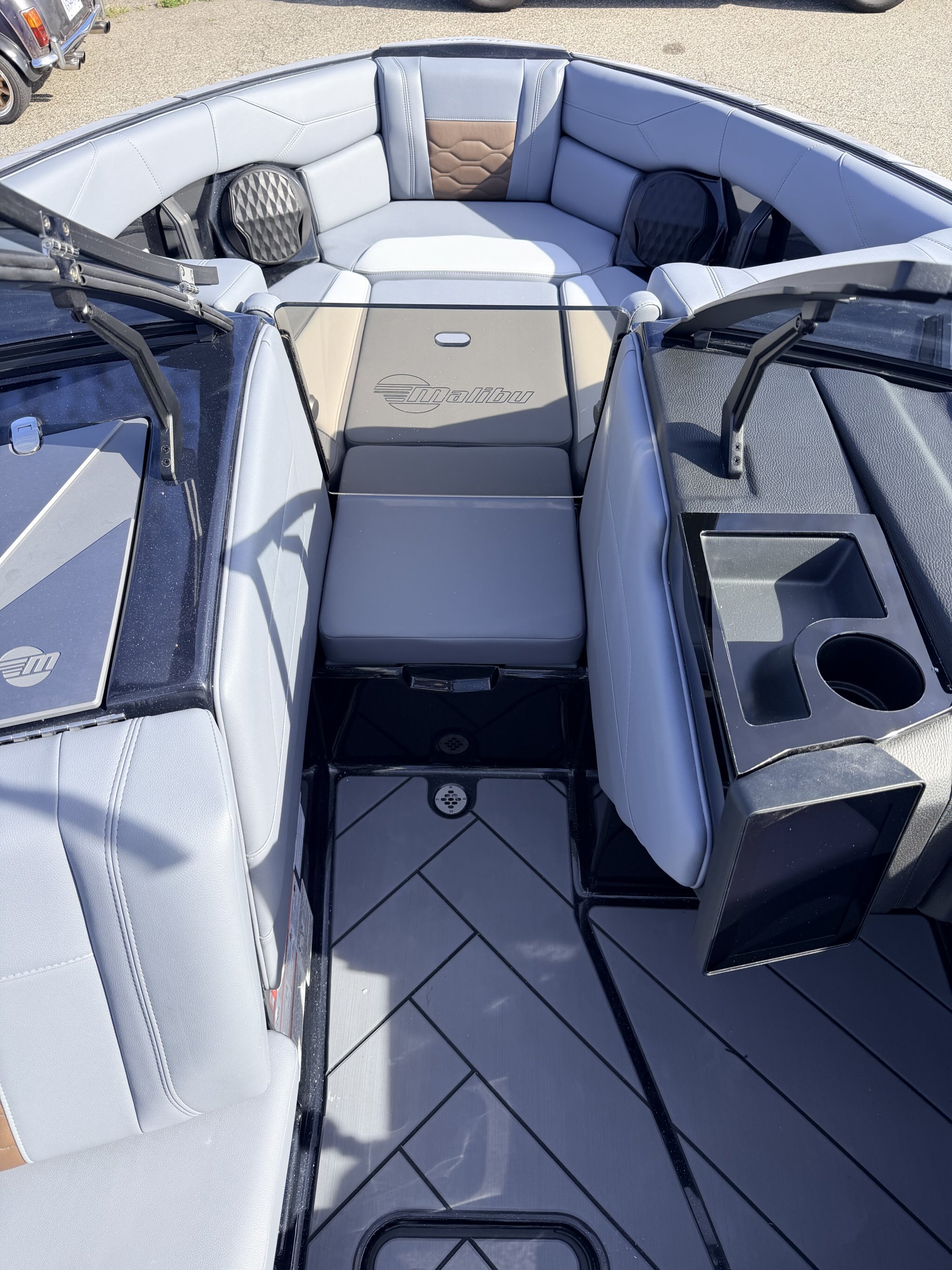 2027 MALIBU WAKSETTER 23 LSV ***FINANCING AVAILABLE***