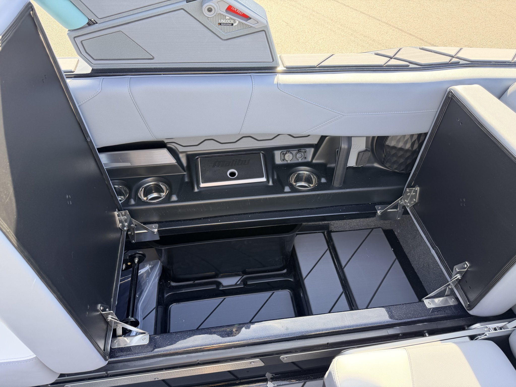2027 MALIBU WAKSETTER 23 LSV ***FINANCING AVAILABLE***