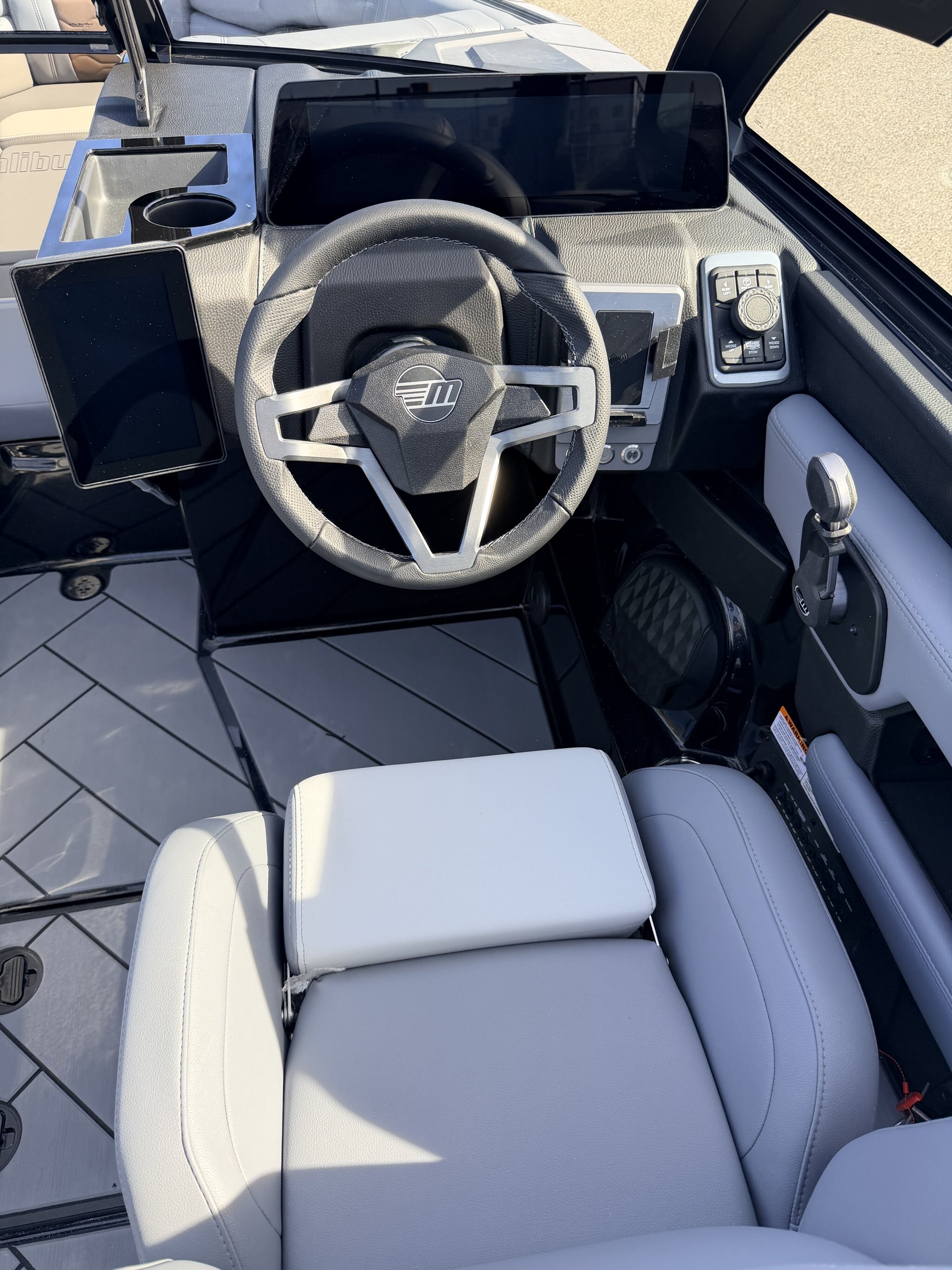 2027 MALIBU WAKSETTER 23 LSV ***FINANCING AVAILABLE***