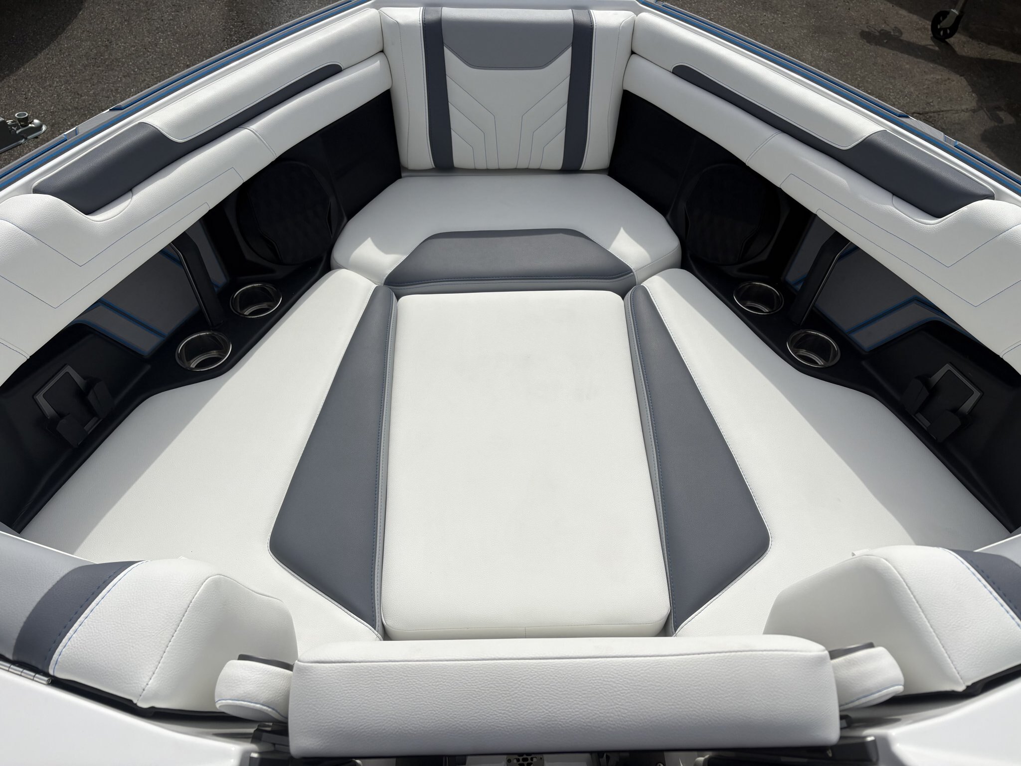 2027 MALIBU 25LSV ***FINANCING AVAILABLE***
