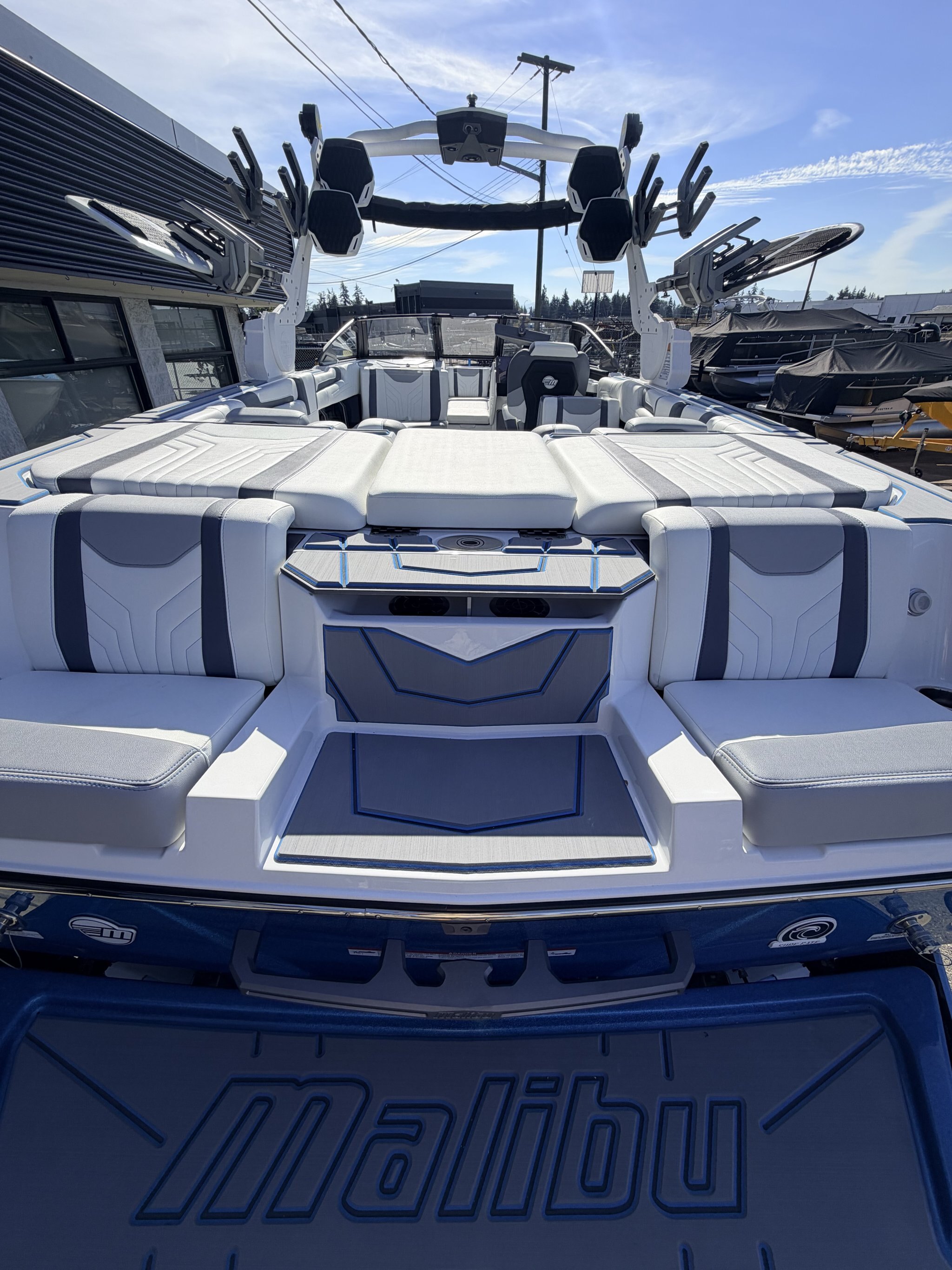 2027 MALIBU 25LSV ***FINANCING AVAILABLE***