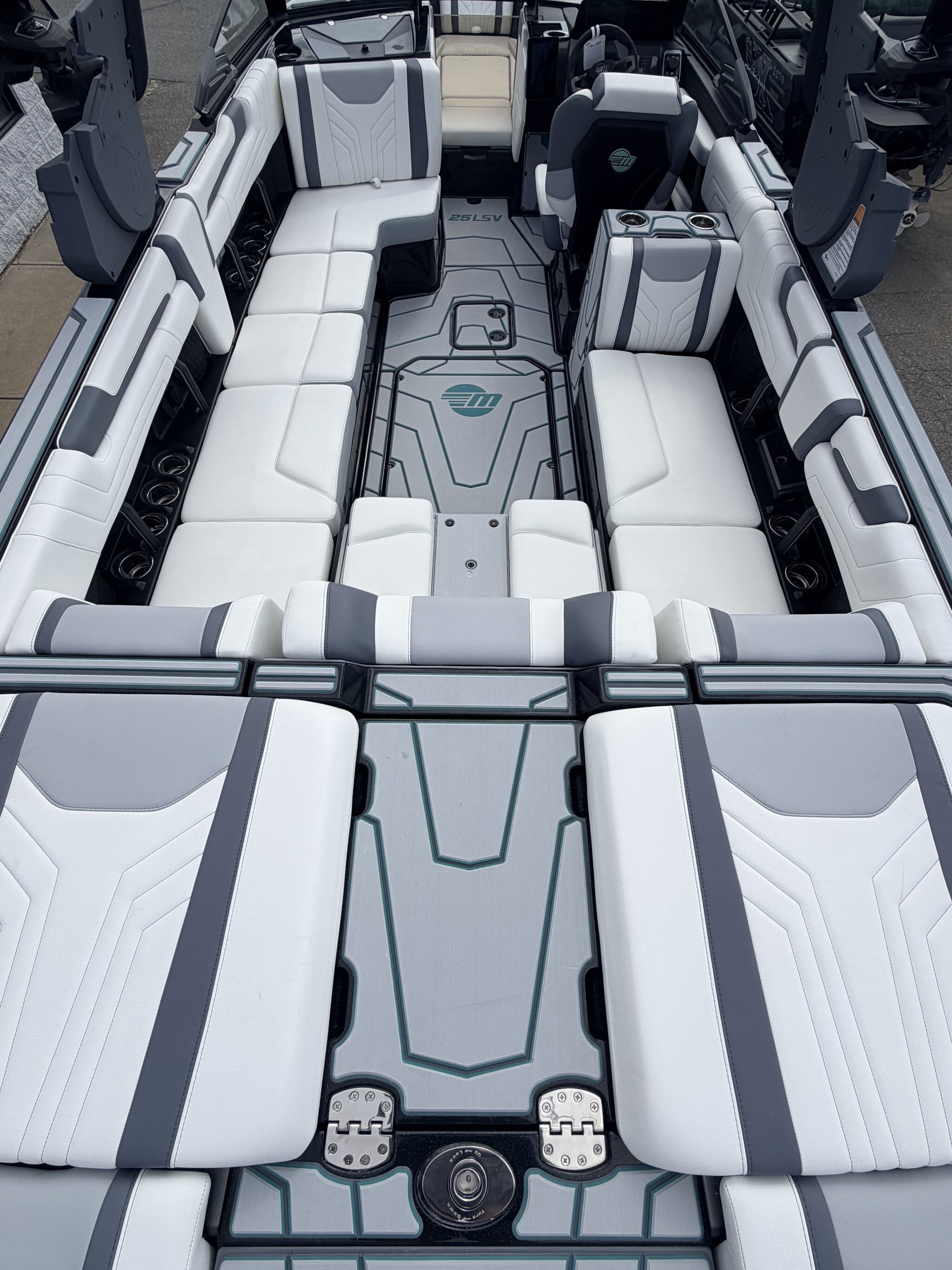 2027 MALIBU WAKESETTER 25LSV ***OCTOBER SALES EVENT***