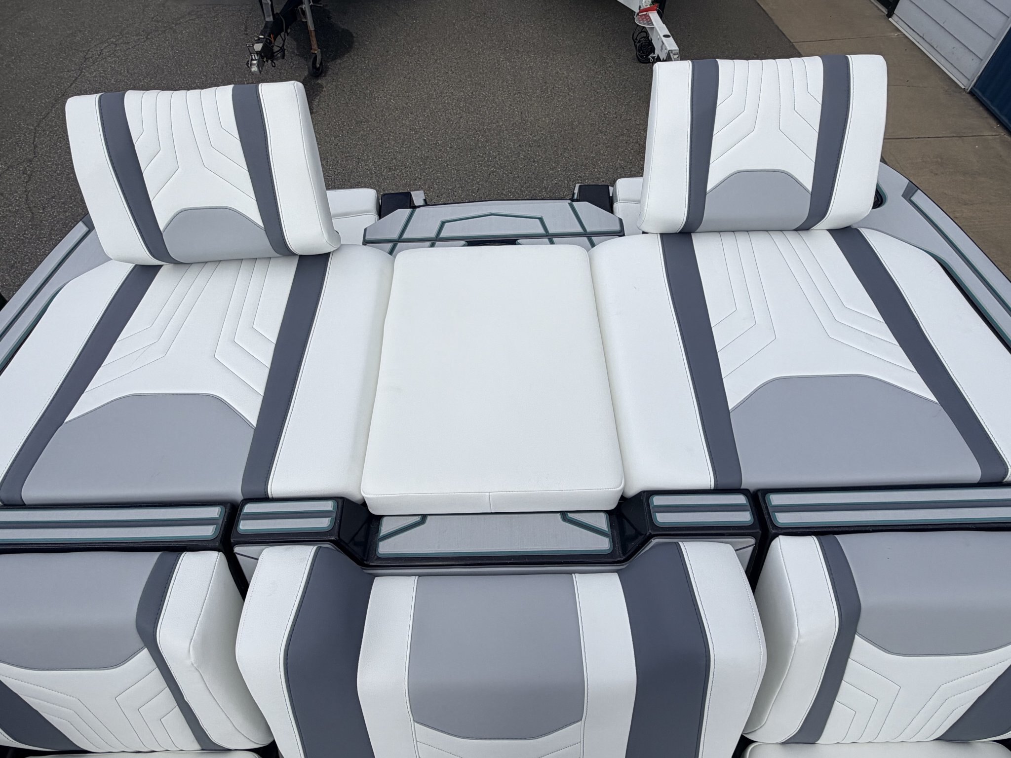 2027 MALIBU WAKESETTER 25LSV ***OCTOBER SALES EVENT***