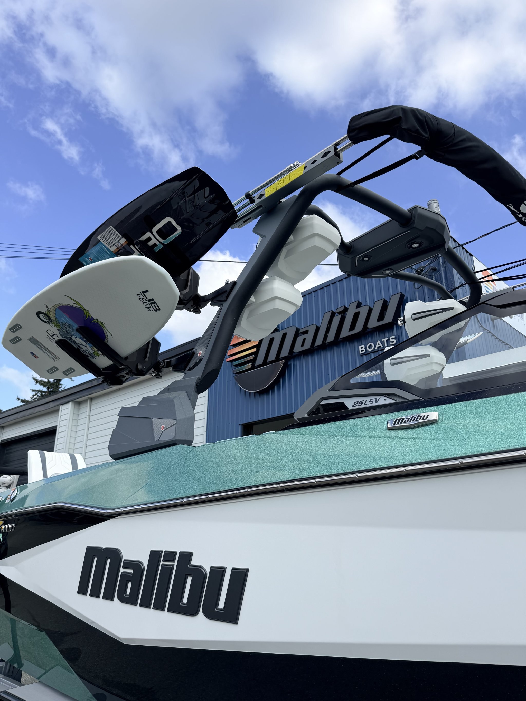 2027 MALIBU WAKESETTER 25LSV ***OCTOBER SALES EVENT***
