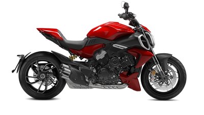 2025 Ducati Diavel V4 Ducati red