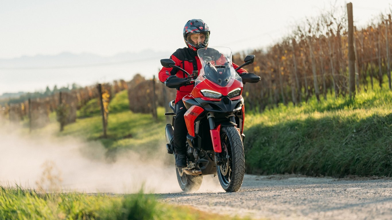 2025 Ducati Multistrada V2 S Storm Green