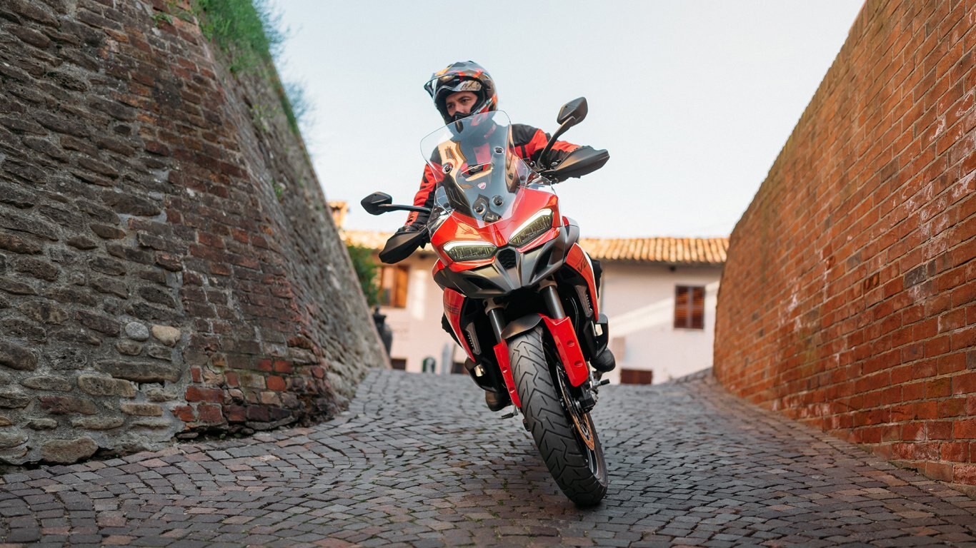 2025 Ducati Multistrada V2 S Storm Green