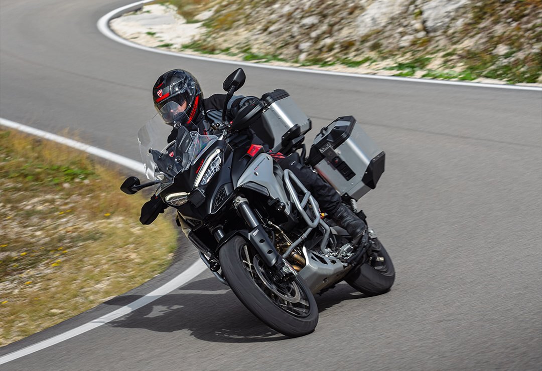 2025 Ducati Multistrada V4 Rally Ducati Red