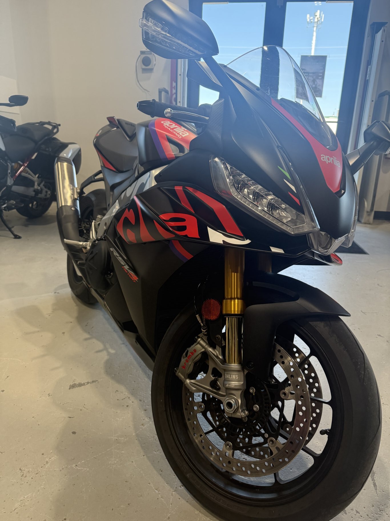 2024 Aprilia RSV4 Factory 1100