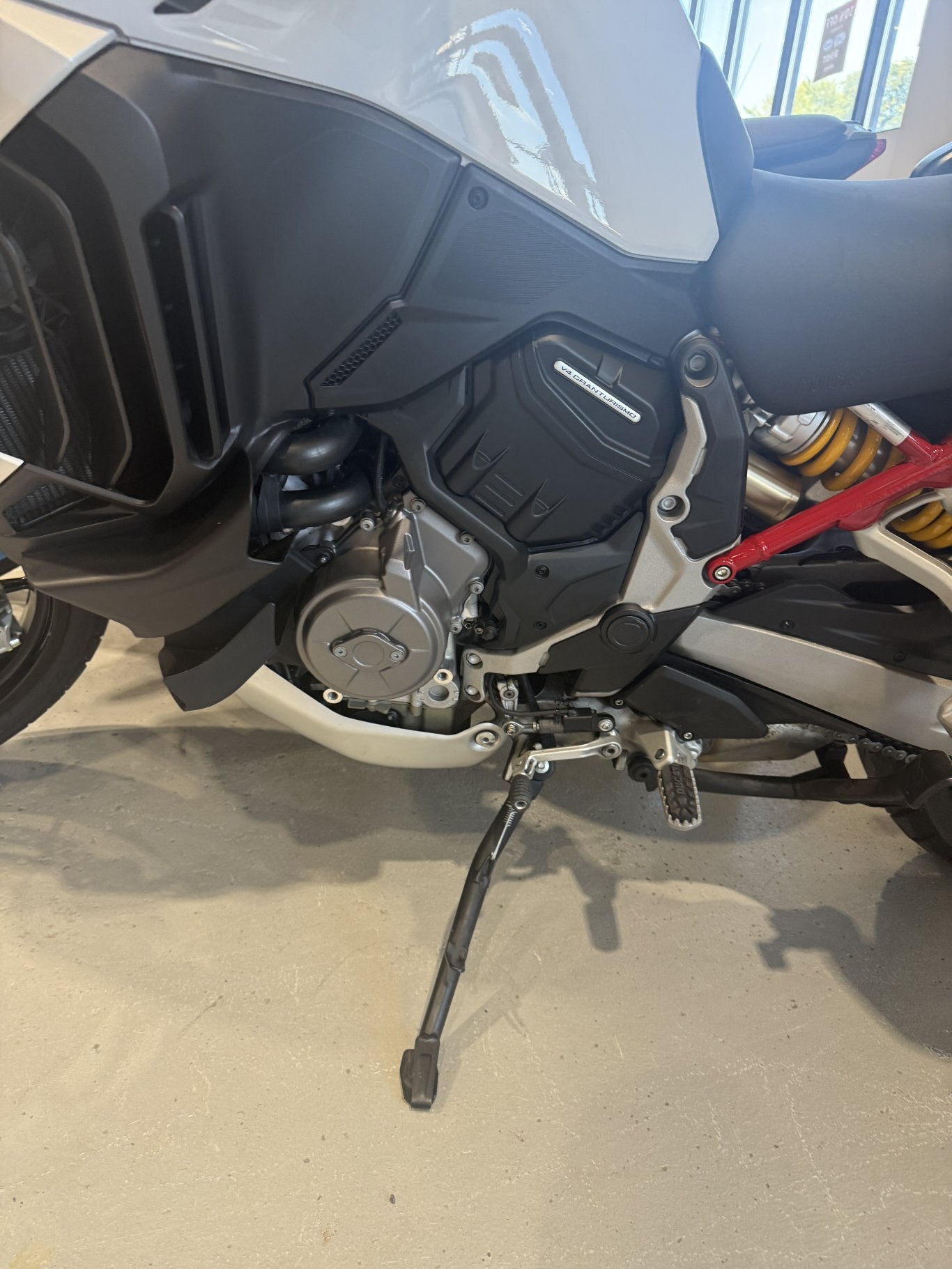 2023 Ducati Multistrada V4 S White