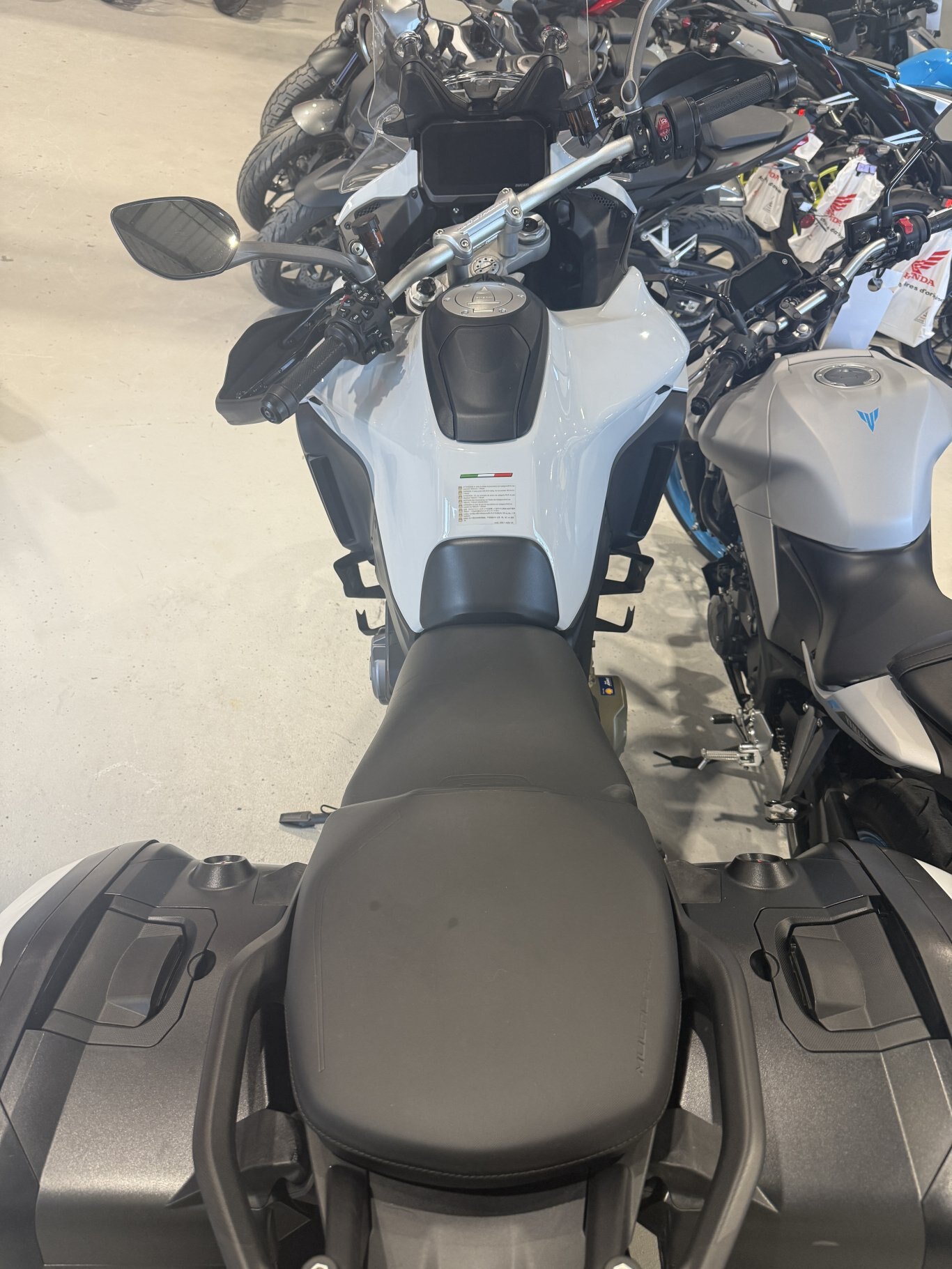 2023 Ducati Multistrada V4 S White