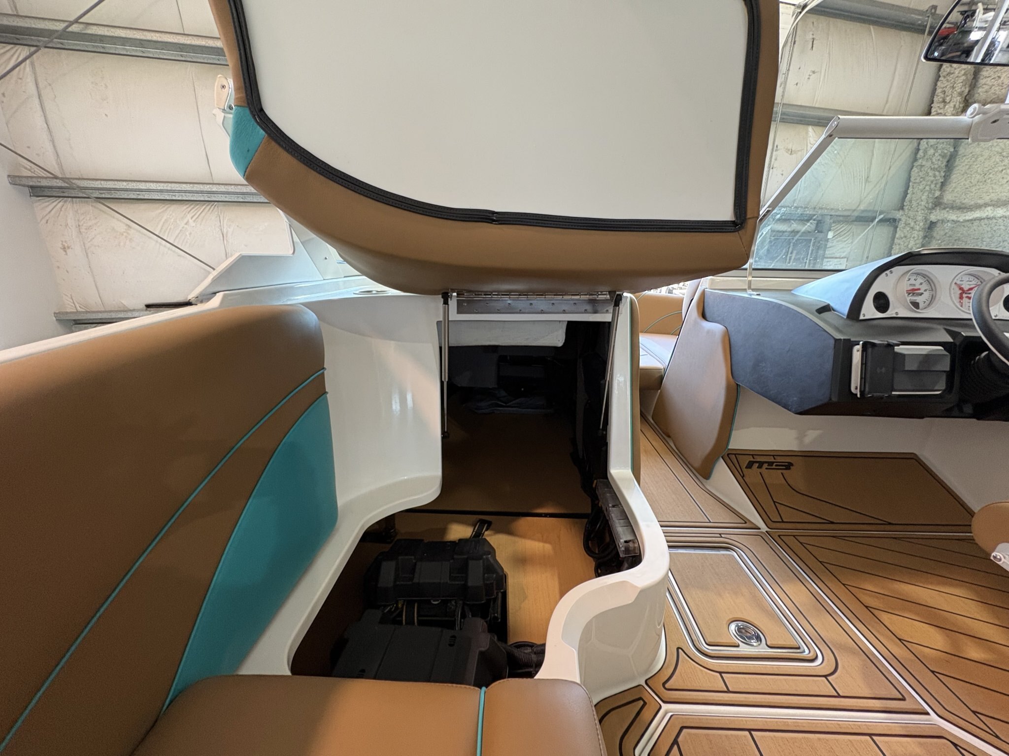 2023 MB Sports Tomcat F22' Alpha