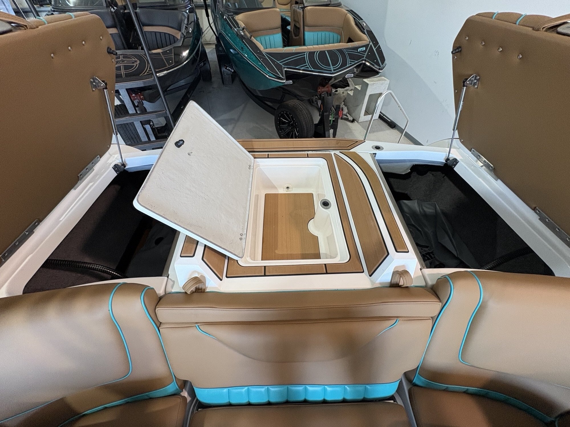 2023 MB Sports Tomcat F22' Alpha