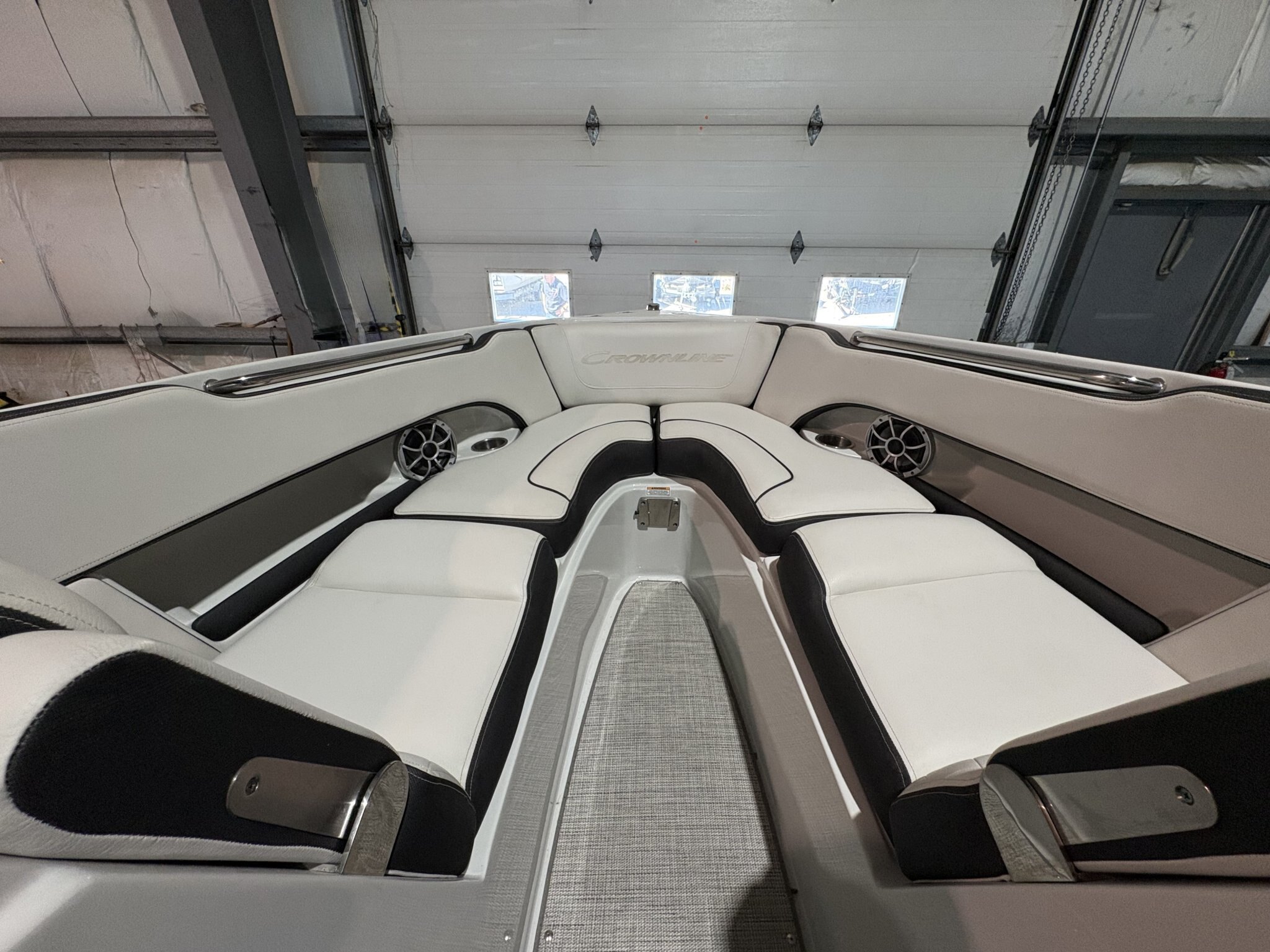 2022 Crownline 240 SS