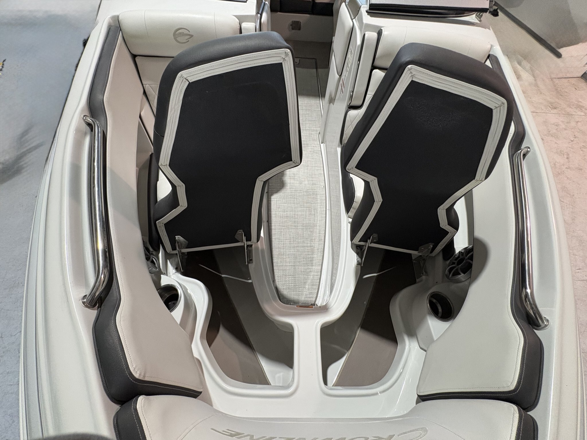 2022 Crownline 240 SS