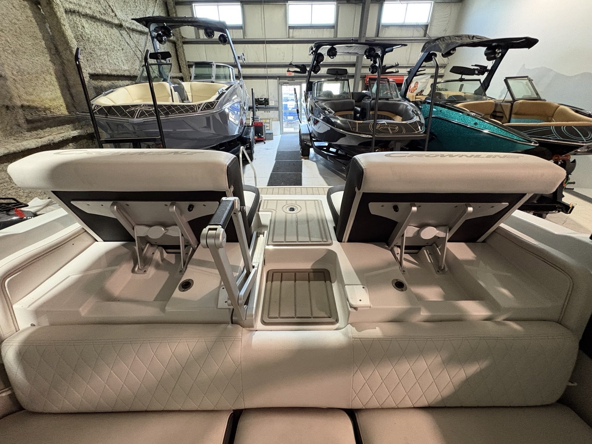 2022 Crownline 240 SS