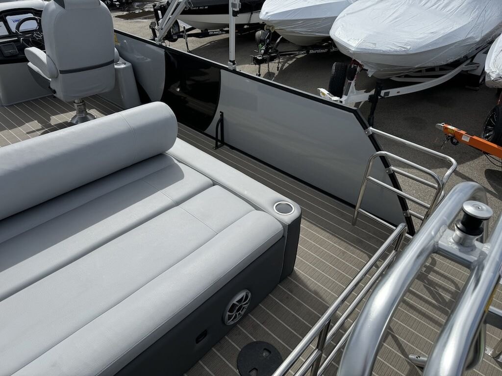 2023 BENTLEY PONTOONS ELITE 253 SWINGBACK DUAL CAPTAIN *PONTOON A PALOOZA