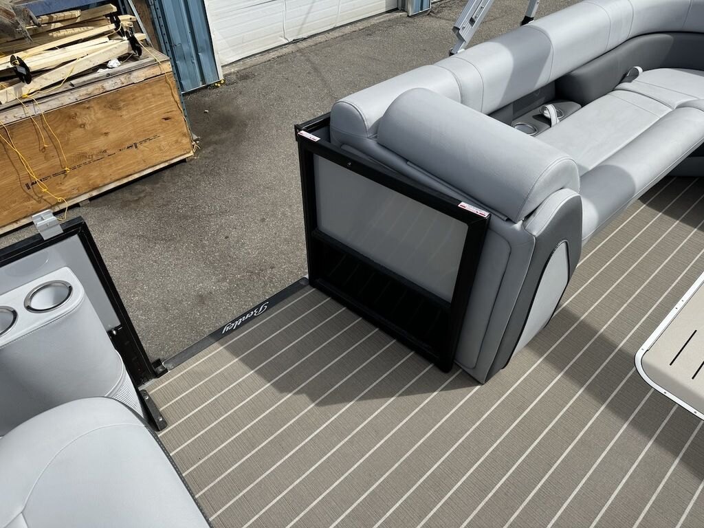 2023 BENTLEY PONTOONS ELITE 253 SWINGBACK DUAL CAPTAIN *PONTOON A PALOOZA
