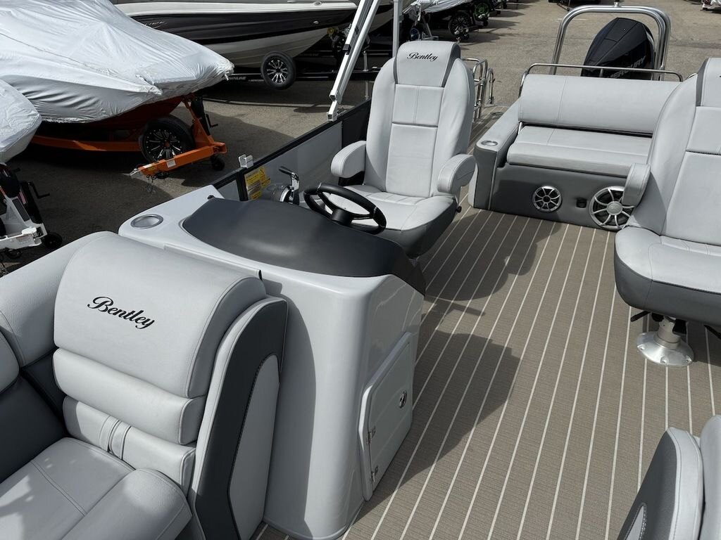 2023 BENTLEY PONTOONS ELITE 253 SWINGBACK DUAL CAPTAIN *PONTOON A PALOOZA