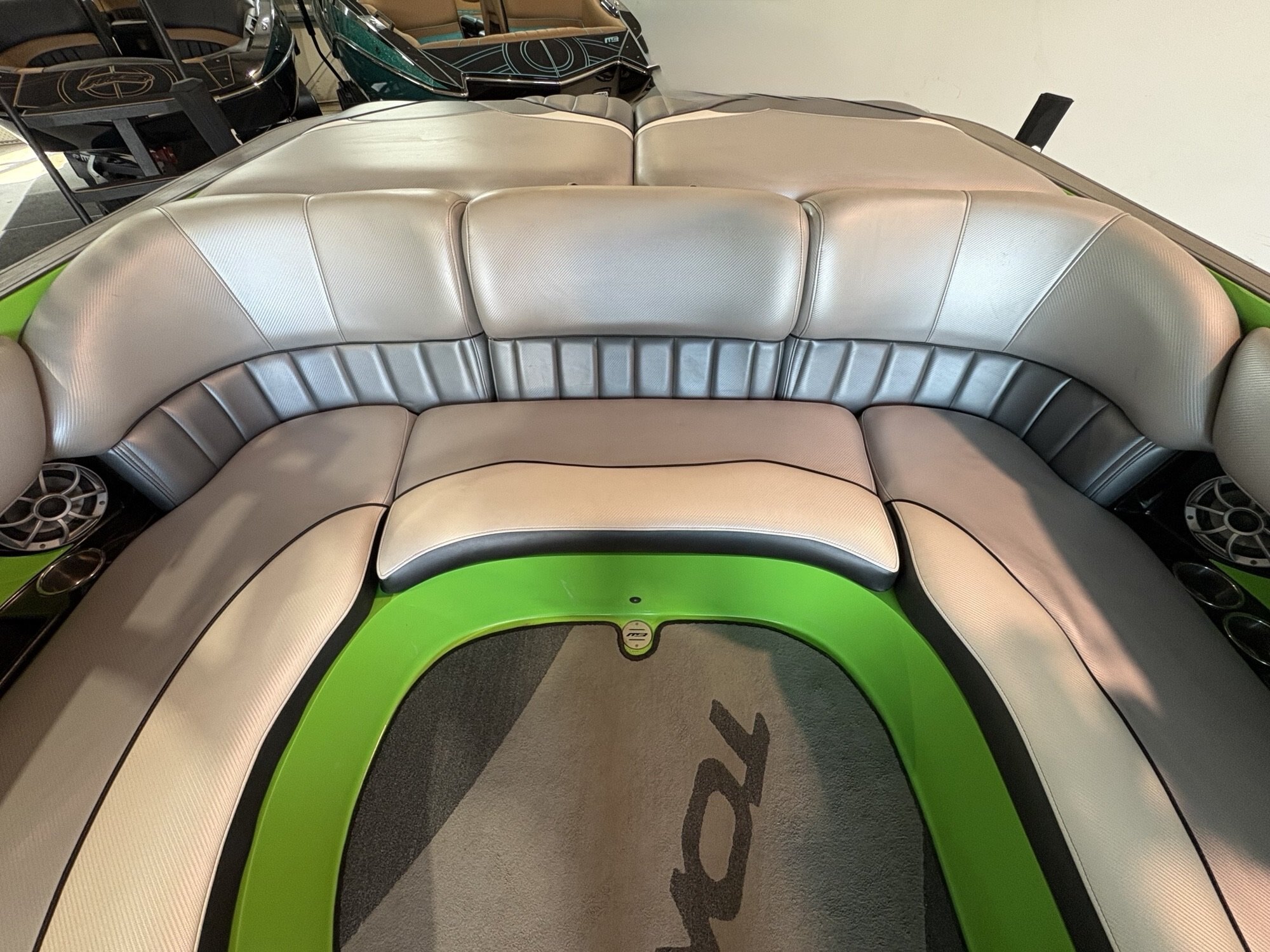 2013 MB Sports Tomcat F24