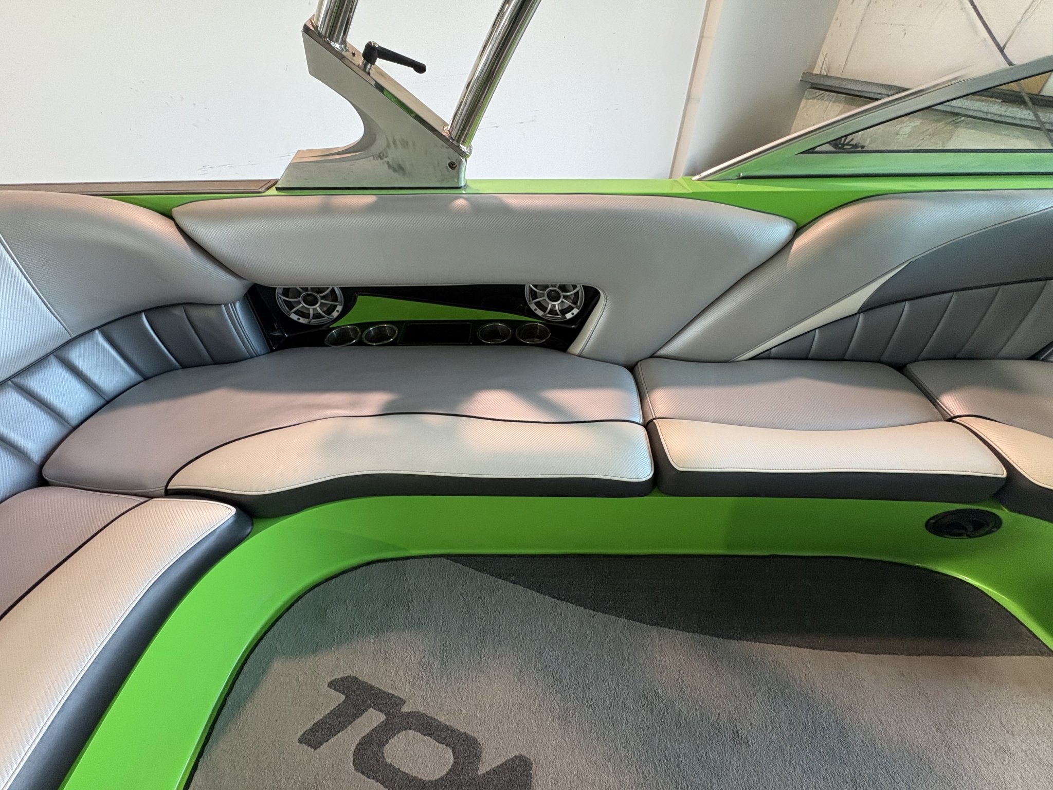 2013 MB Sports Tomcat F24