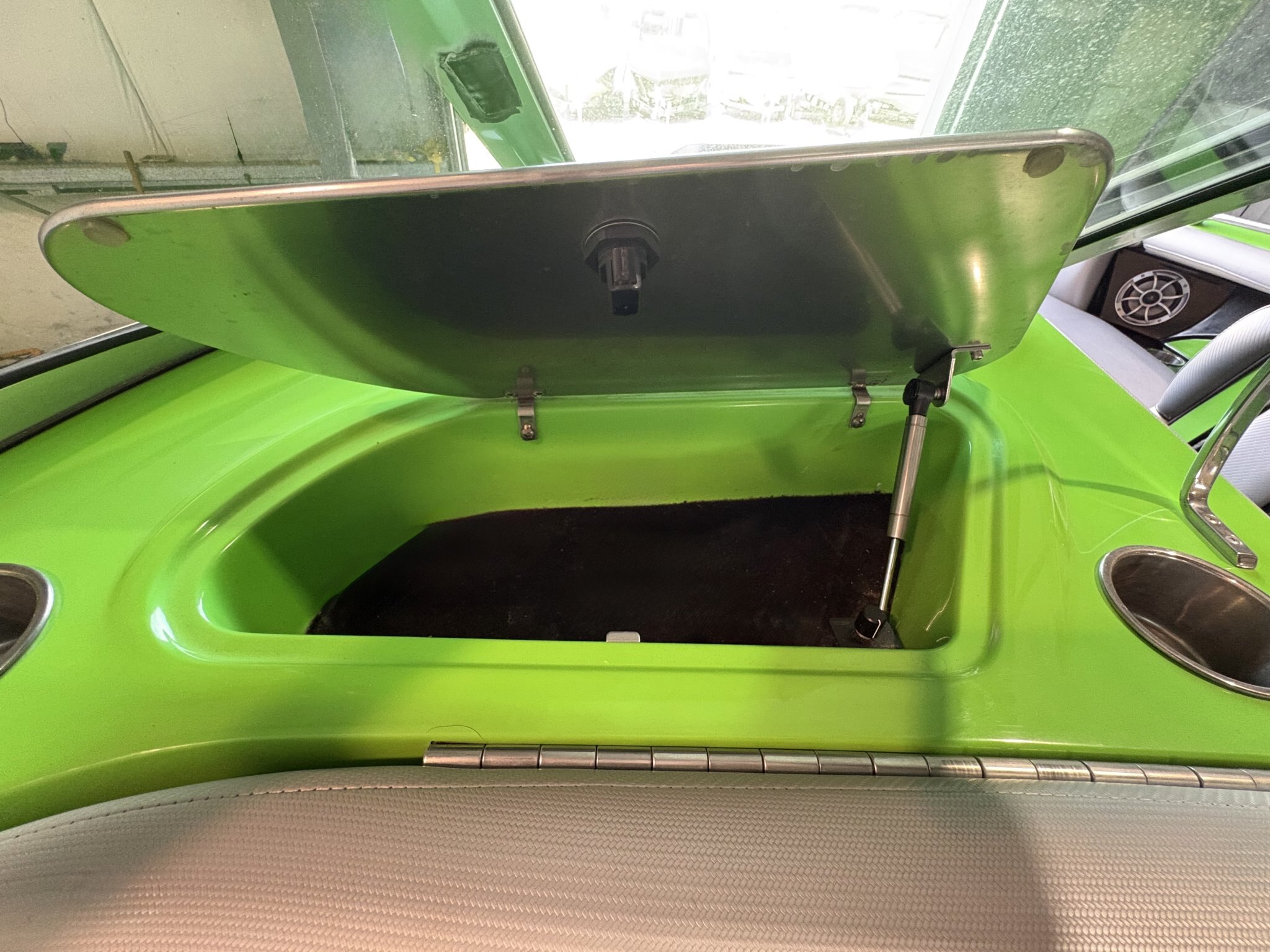 2013 MB Sports Tomcat F24