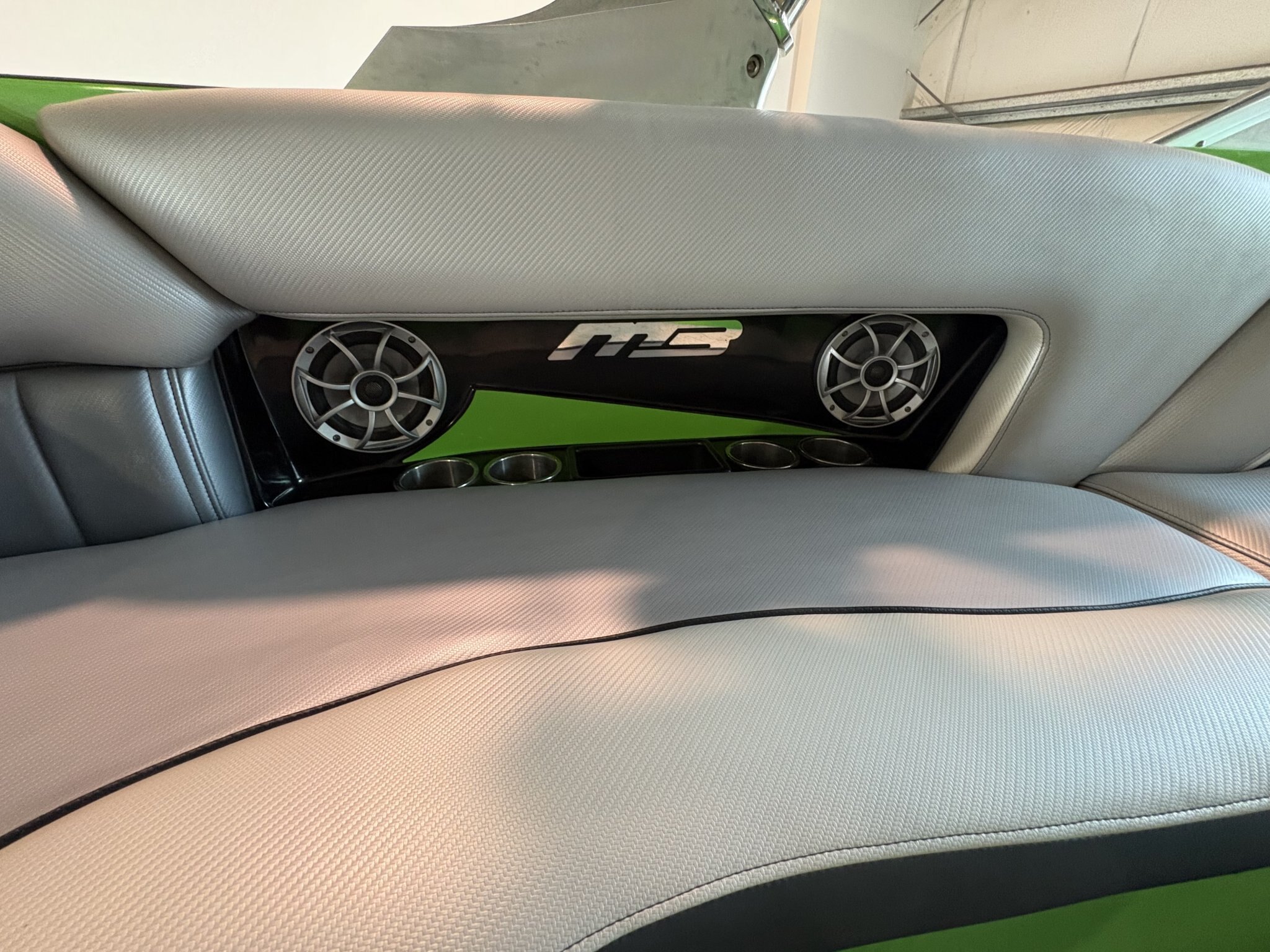 2013 MB Sports Tomcat F24