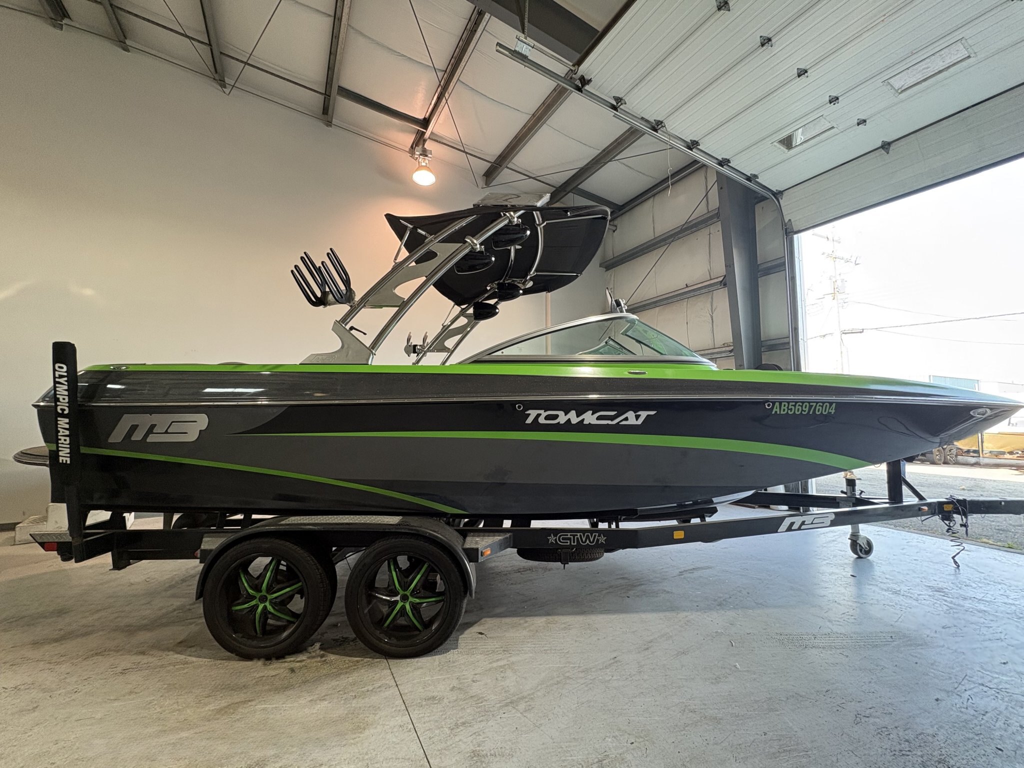 2013 MB Sports Tomcat F24