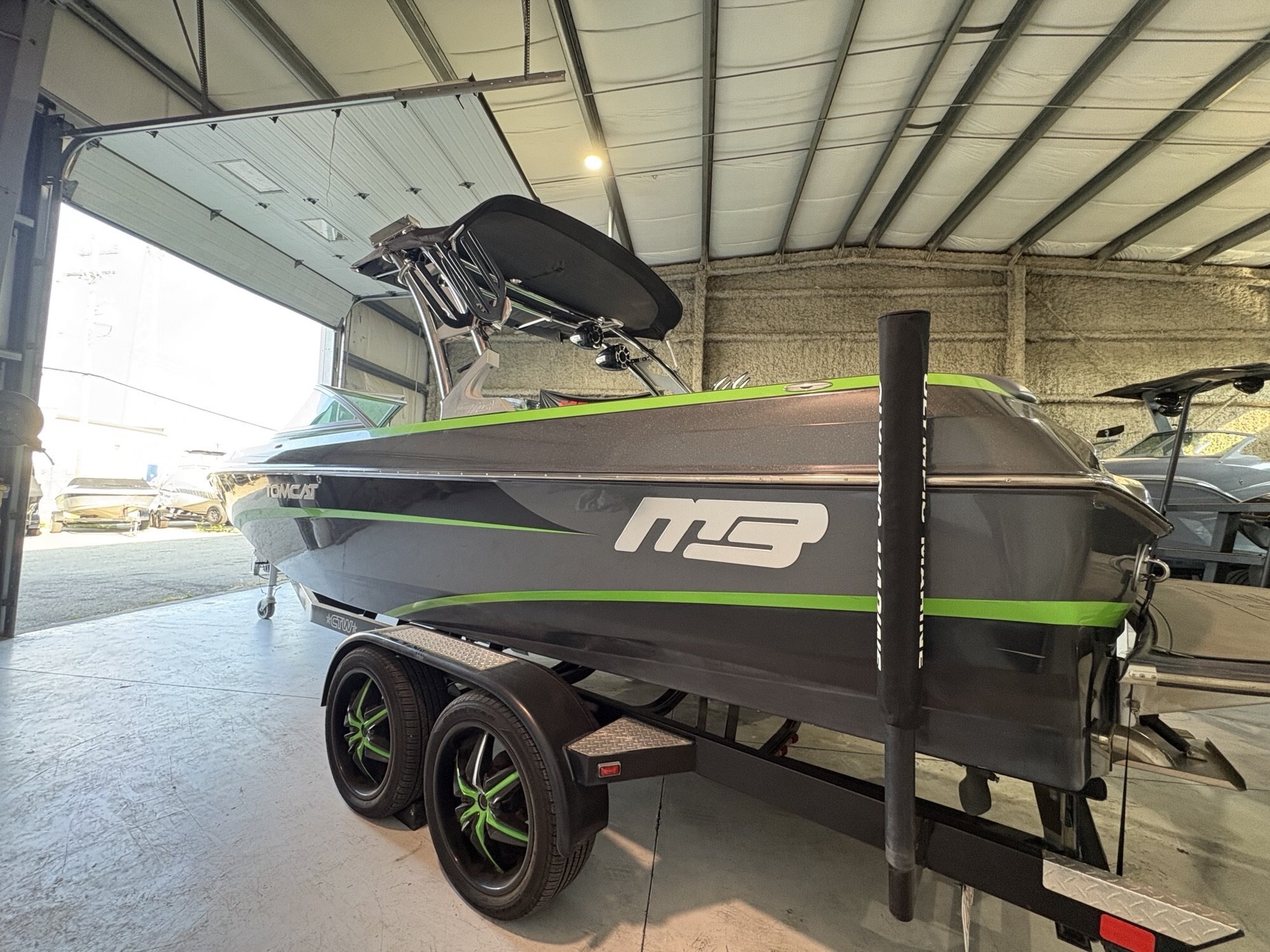 2013 MB Sports Tomcat F24