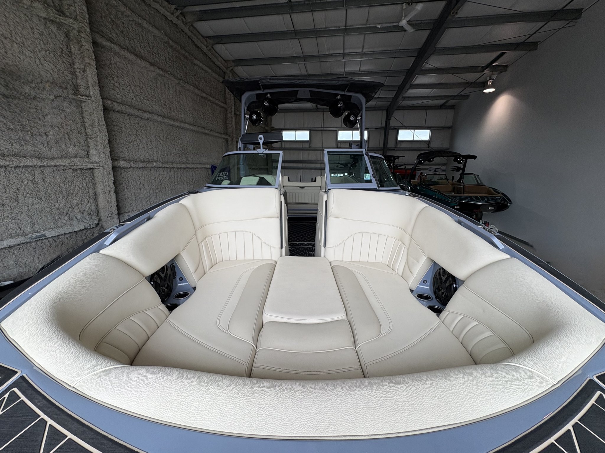 2025 MB SPORTS B52 25' ALPHA