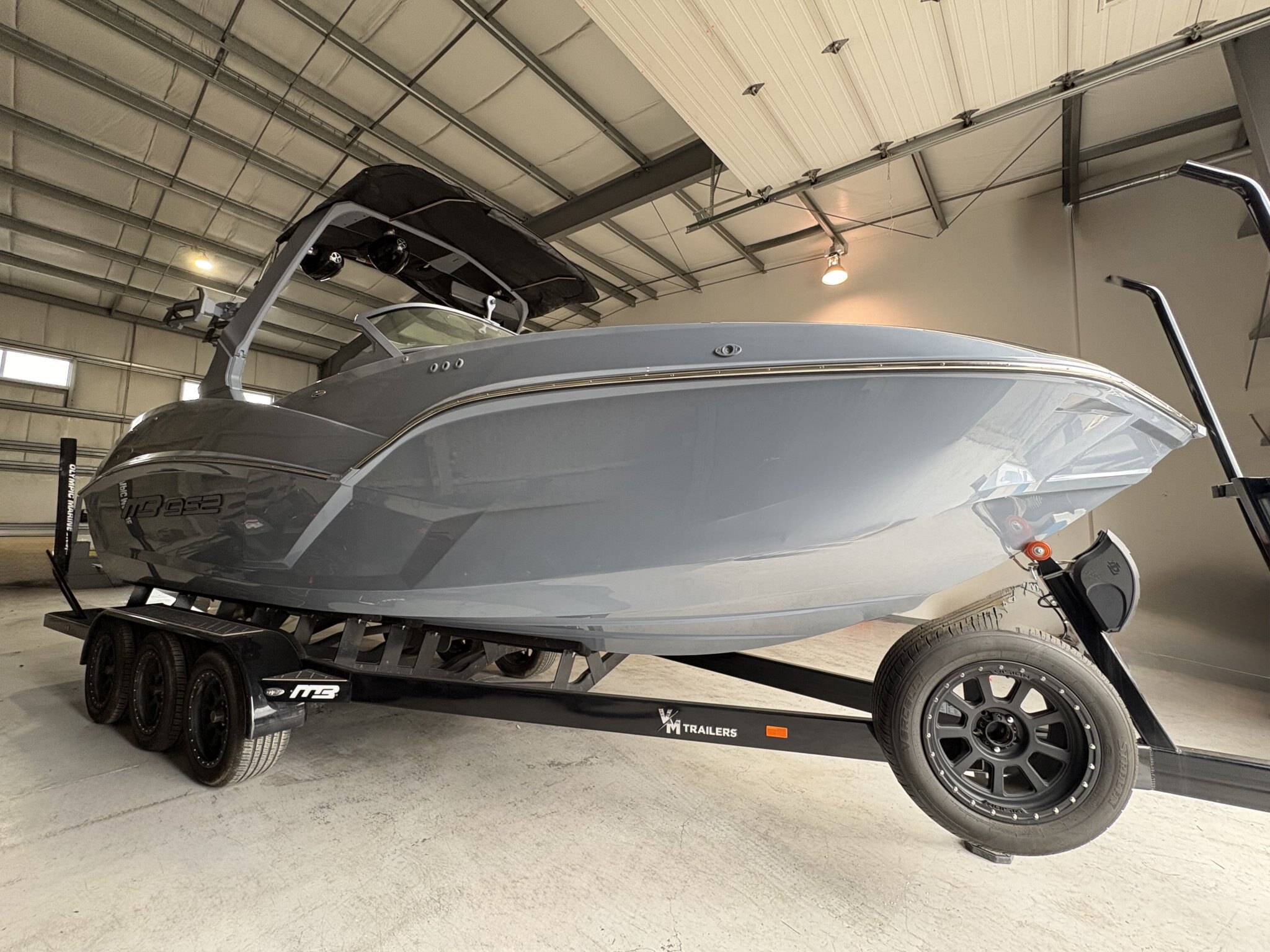 2025 MB SPORTS B52 25' ALPHA
