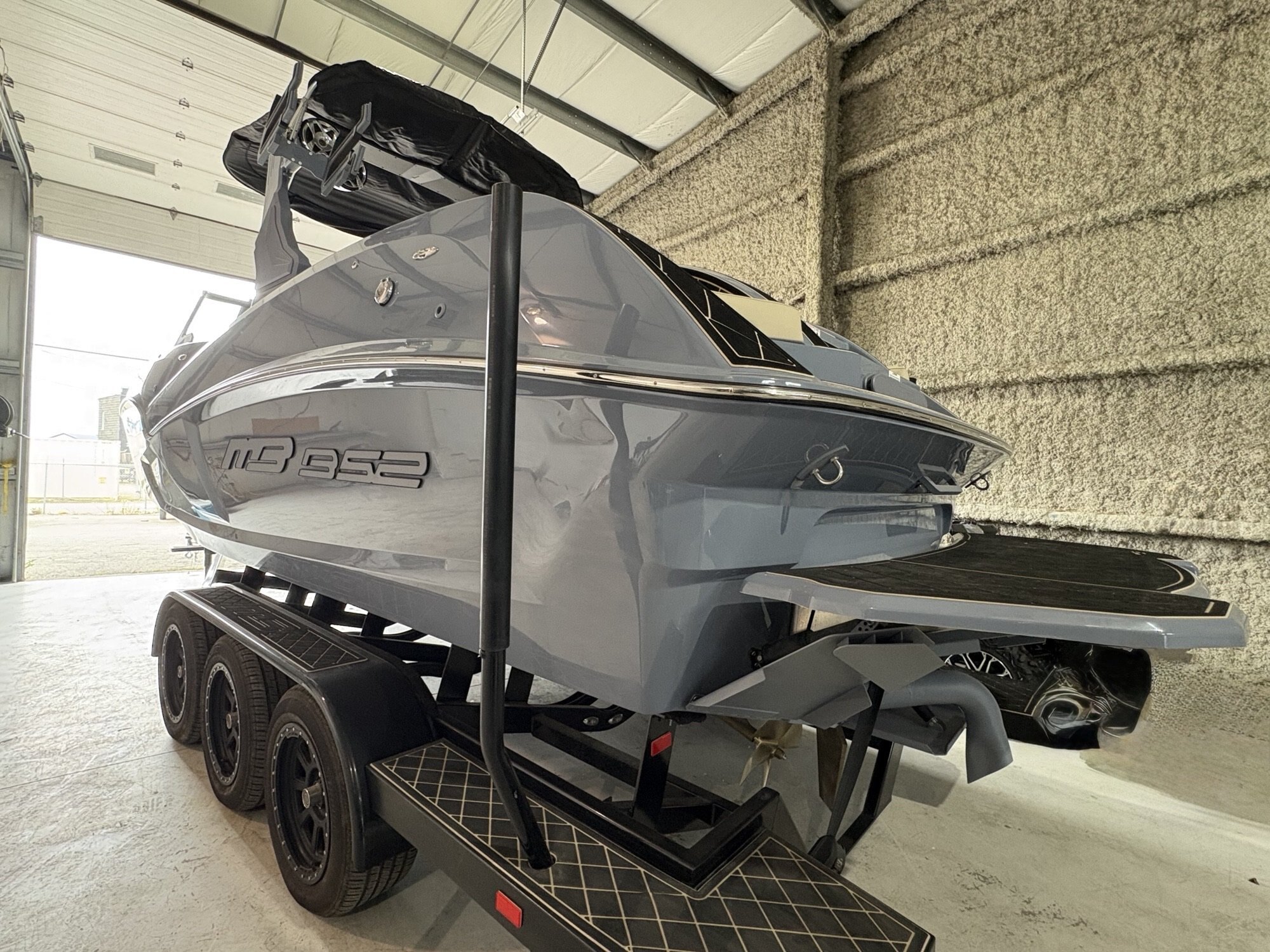 2025 MB SPORTS B52 25' ALPHA