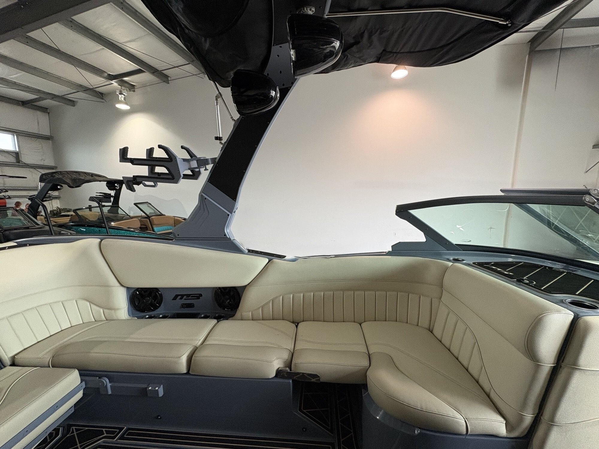 2025 MB SPORTS B52 25' ALPHA