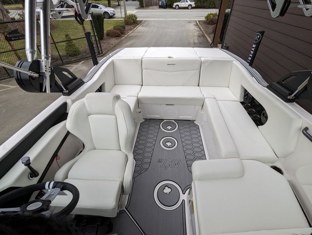 2024 MasterCraft NXT20