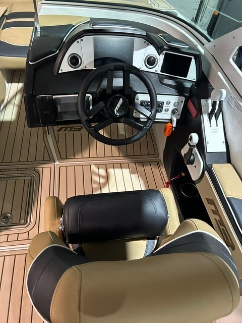 2025 MB SPORTS F22 Tomcat ALPHA