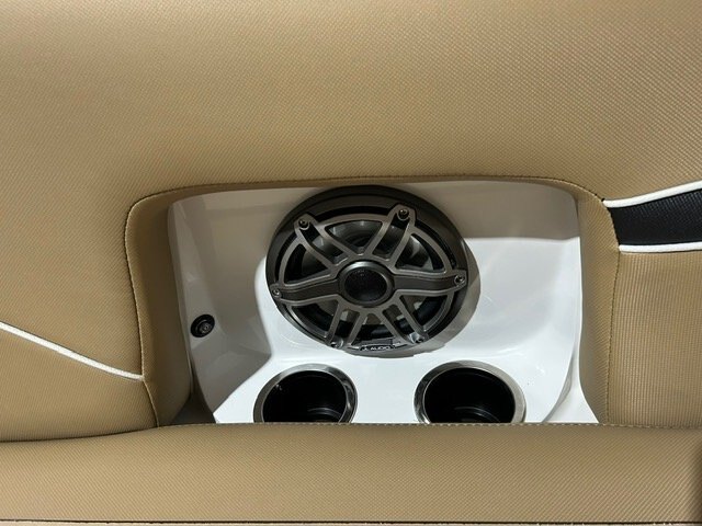 2025 MB SPORTS F22 Tomcat ALPHA