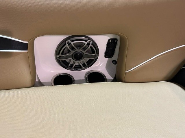 2025 MB SPORTS F22 Tomcat ALPHA