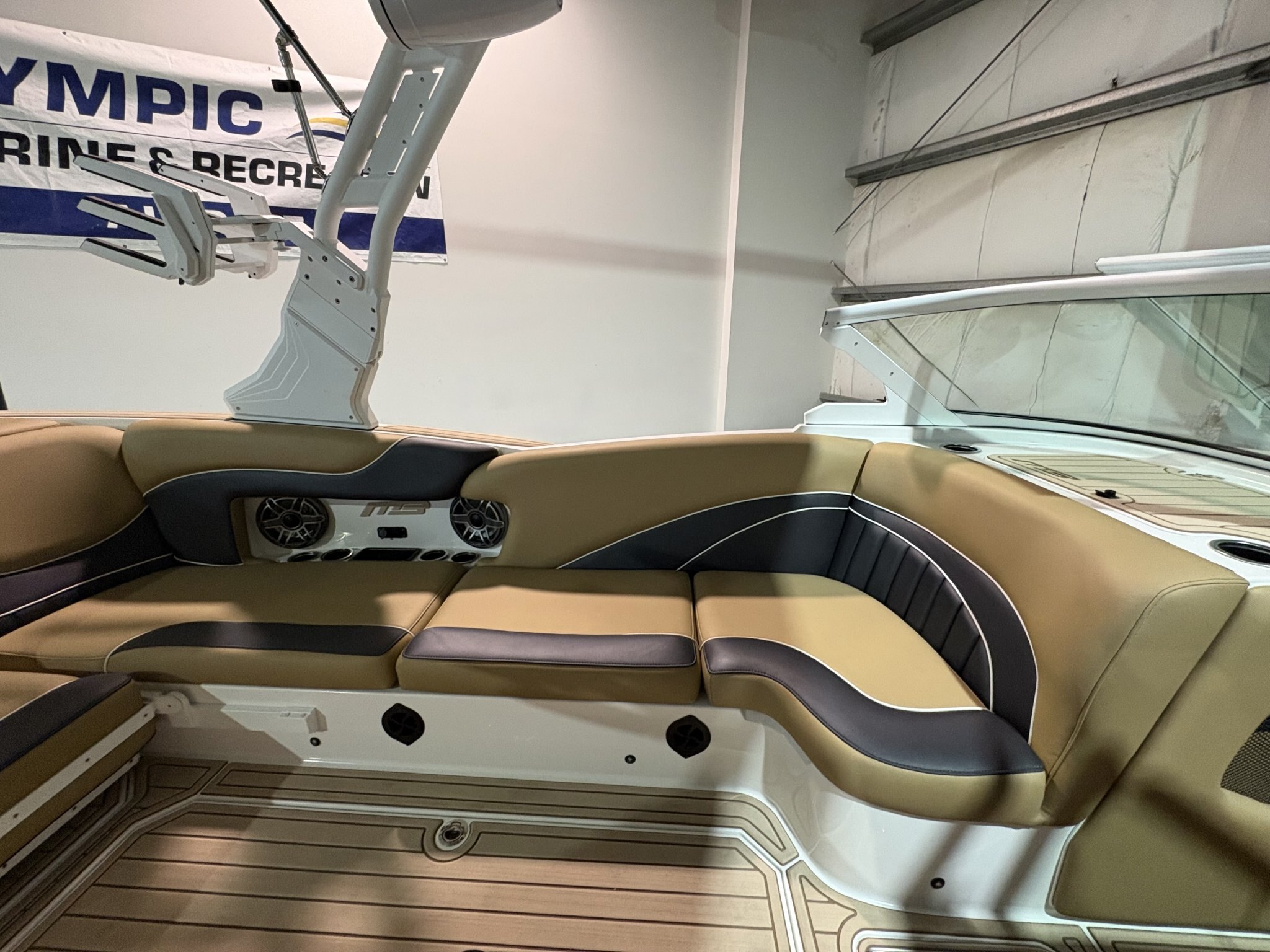 2025 MB SPORTS Tomcat F22' Alpha