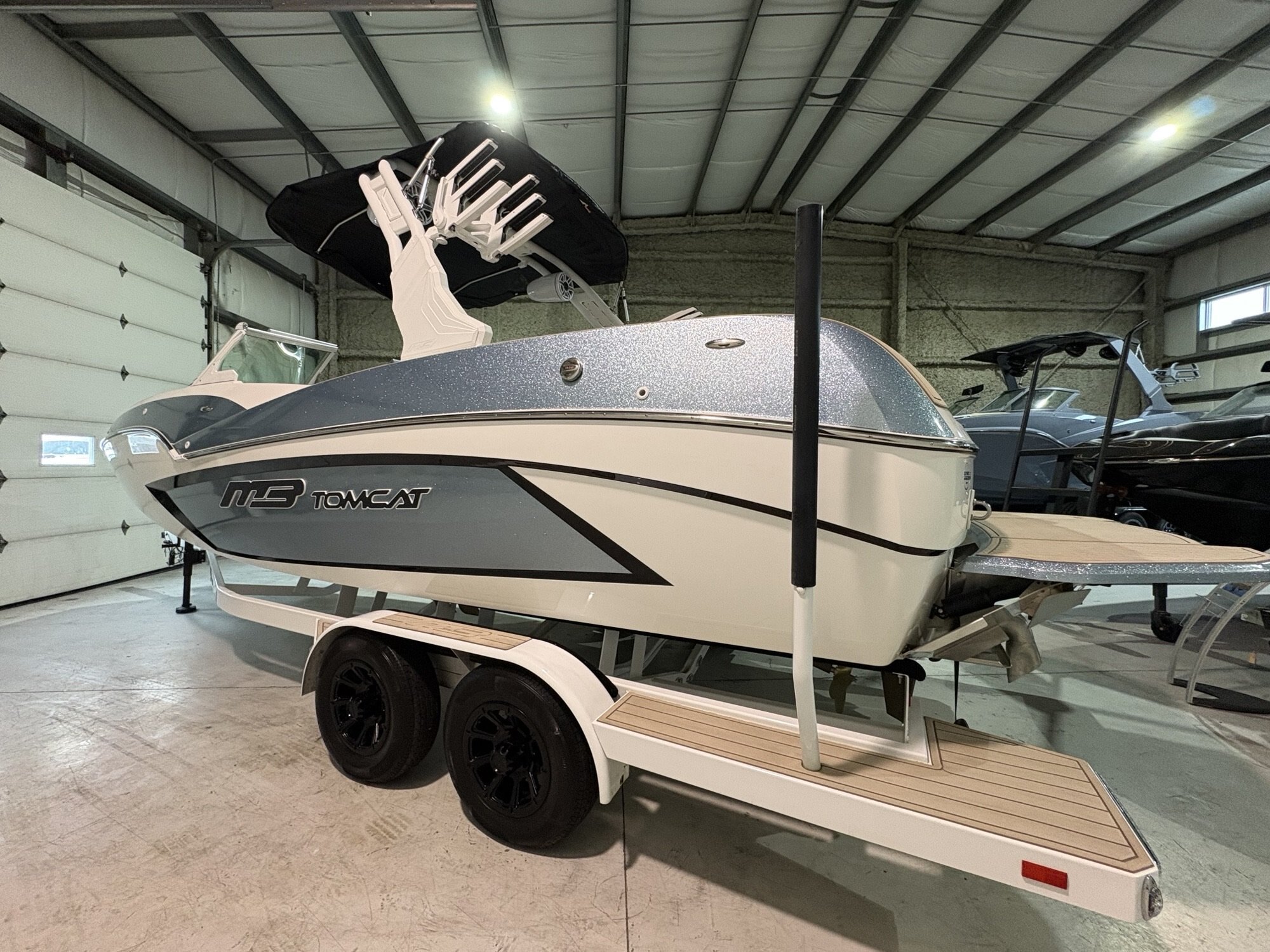 2025 MB SPORTS Tomcat F22' Alpha