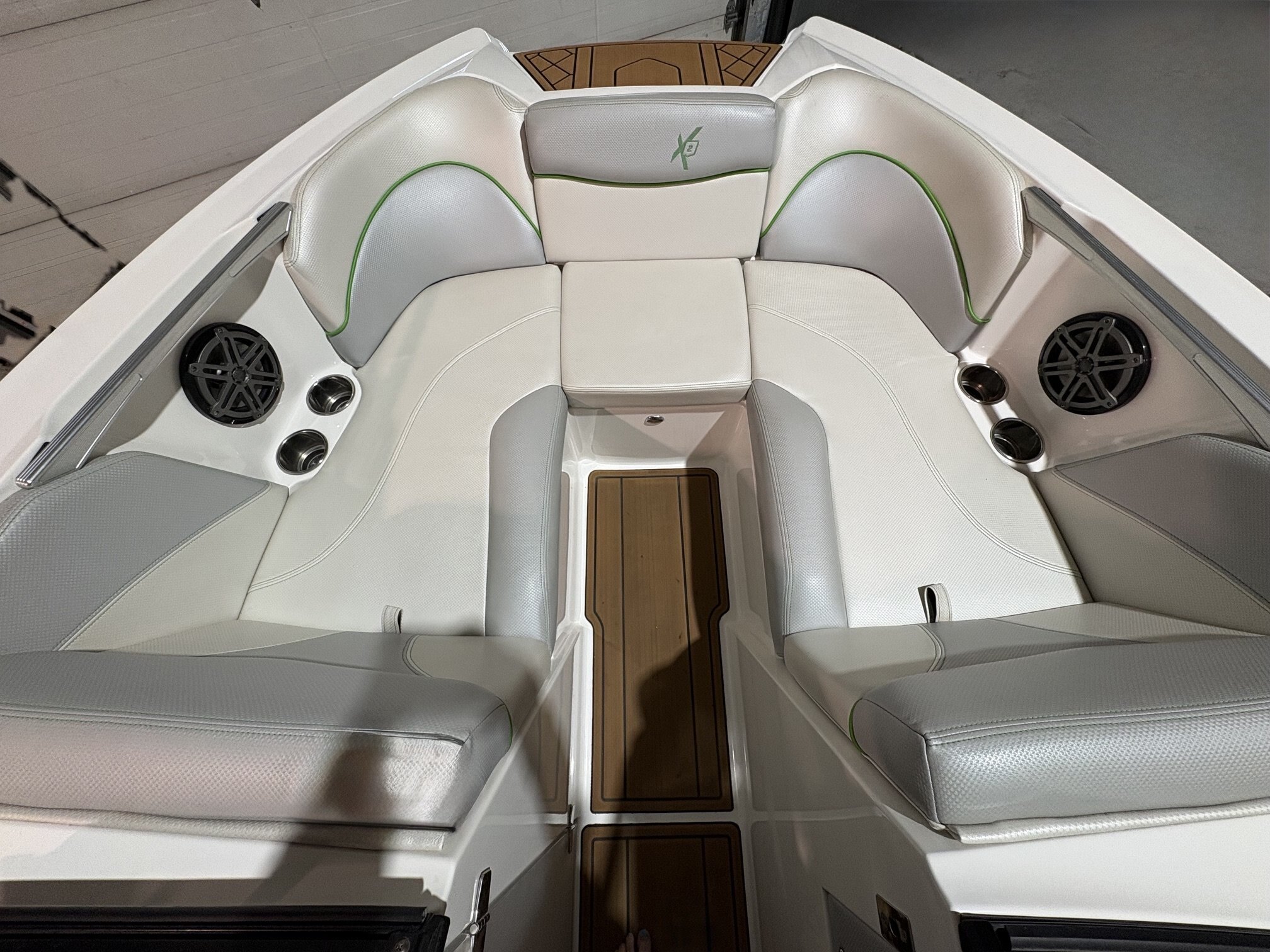 2016 Mastercraft X2