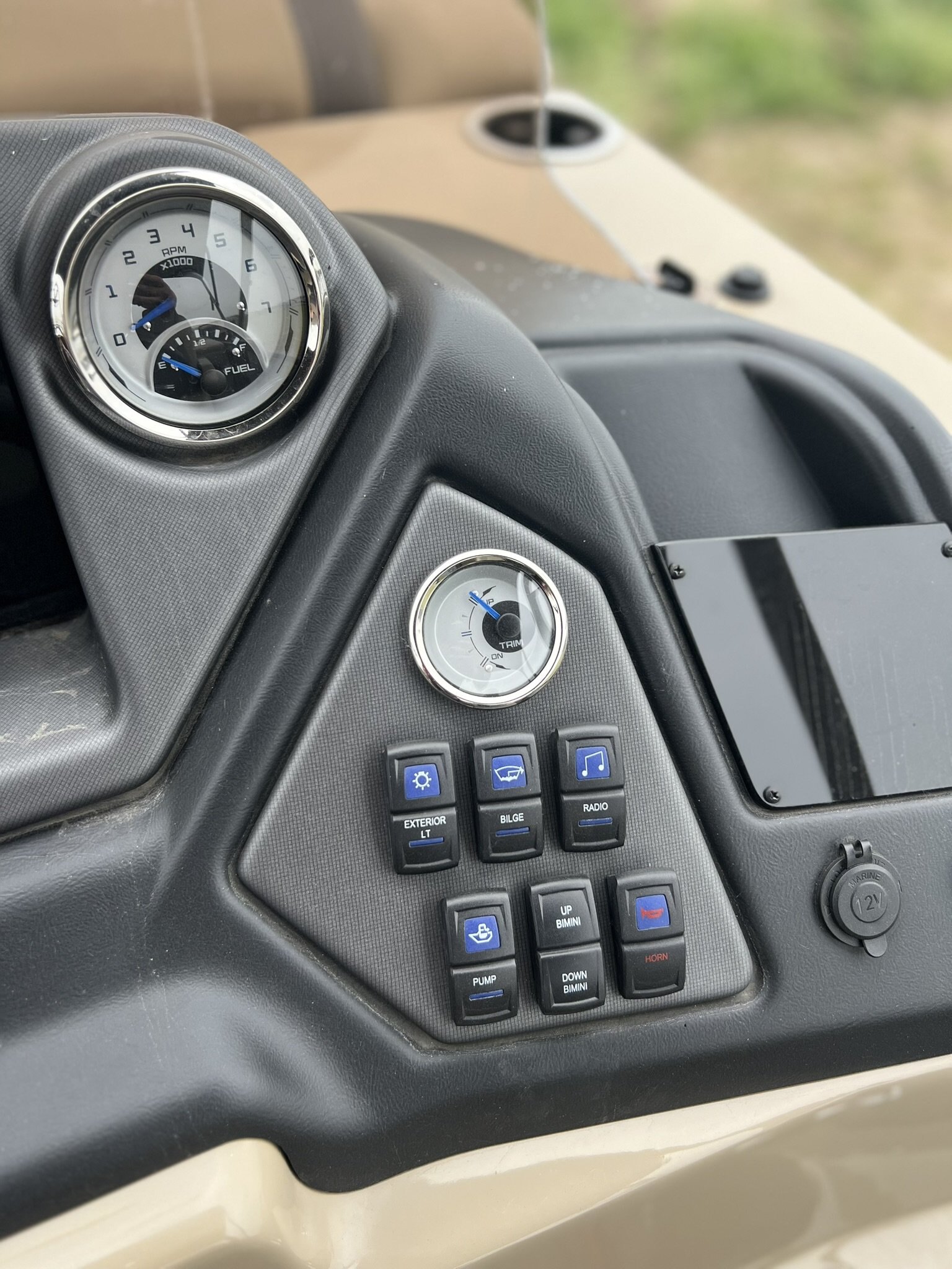 2024 Sylvan L Series L 3 CLZ DH