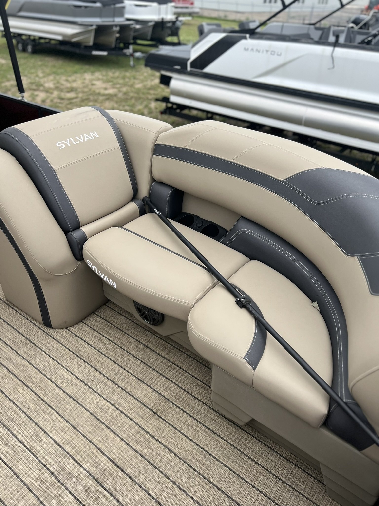 2024 Sylvan L Series L 3 CLZ DH