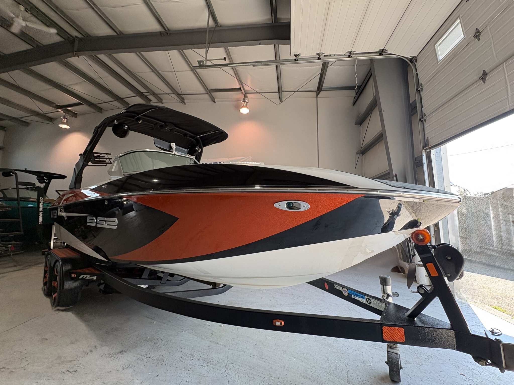 2016 MB Sports B52 23 Classic