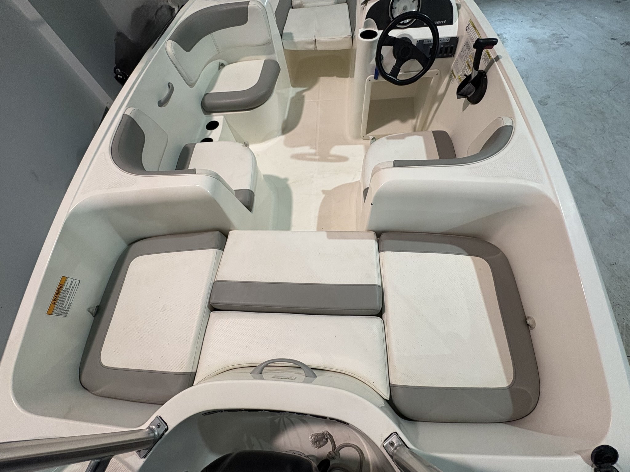 2014 Bayliner Element 16