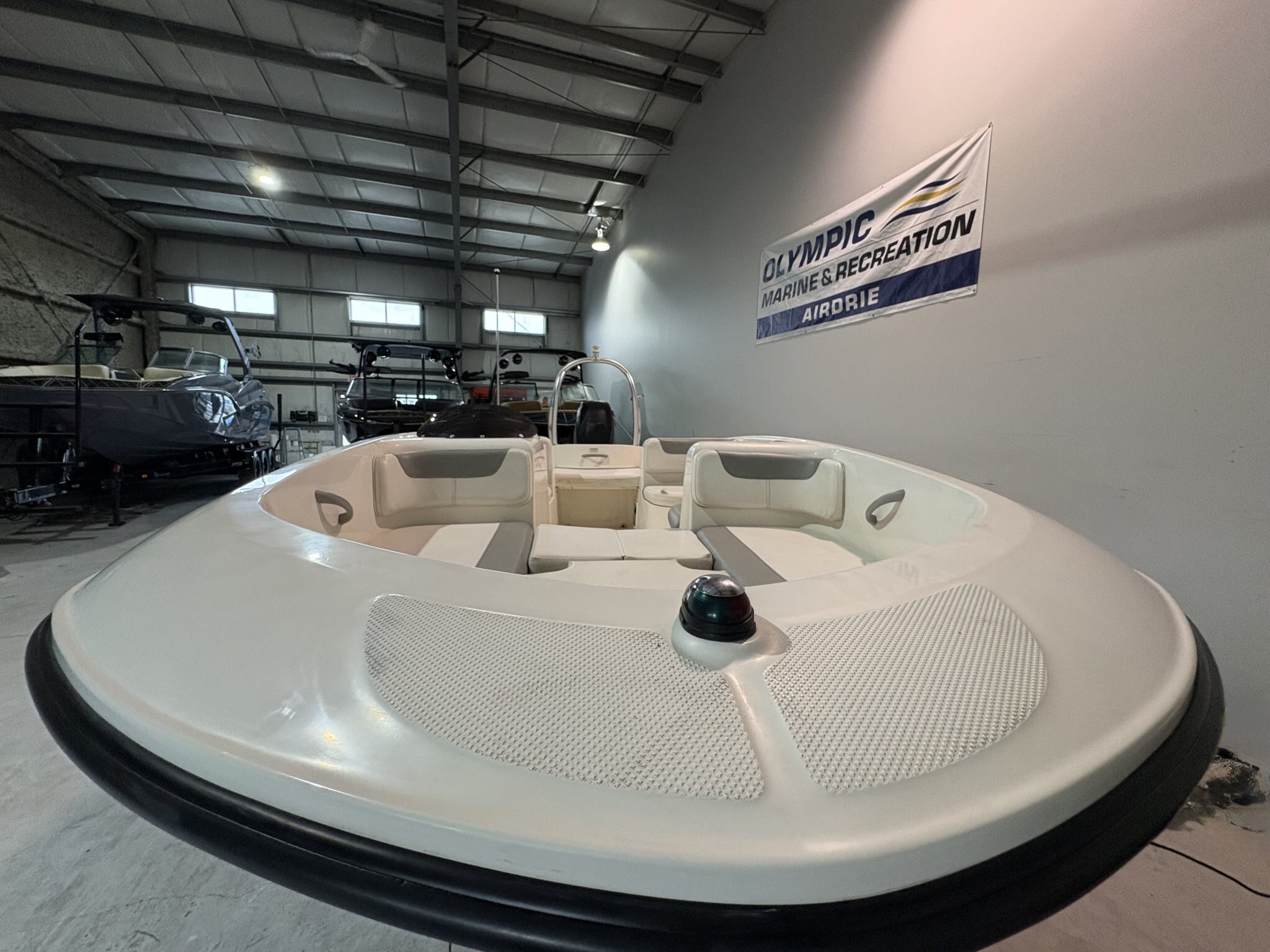 2014 Bayliner Element 16