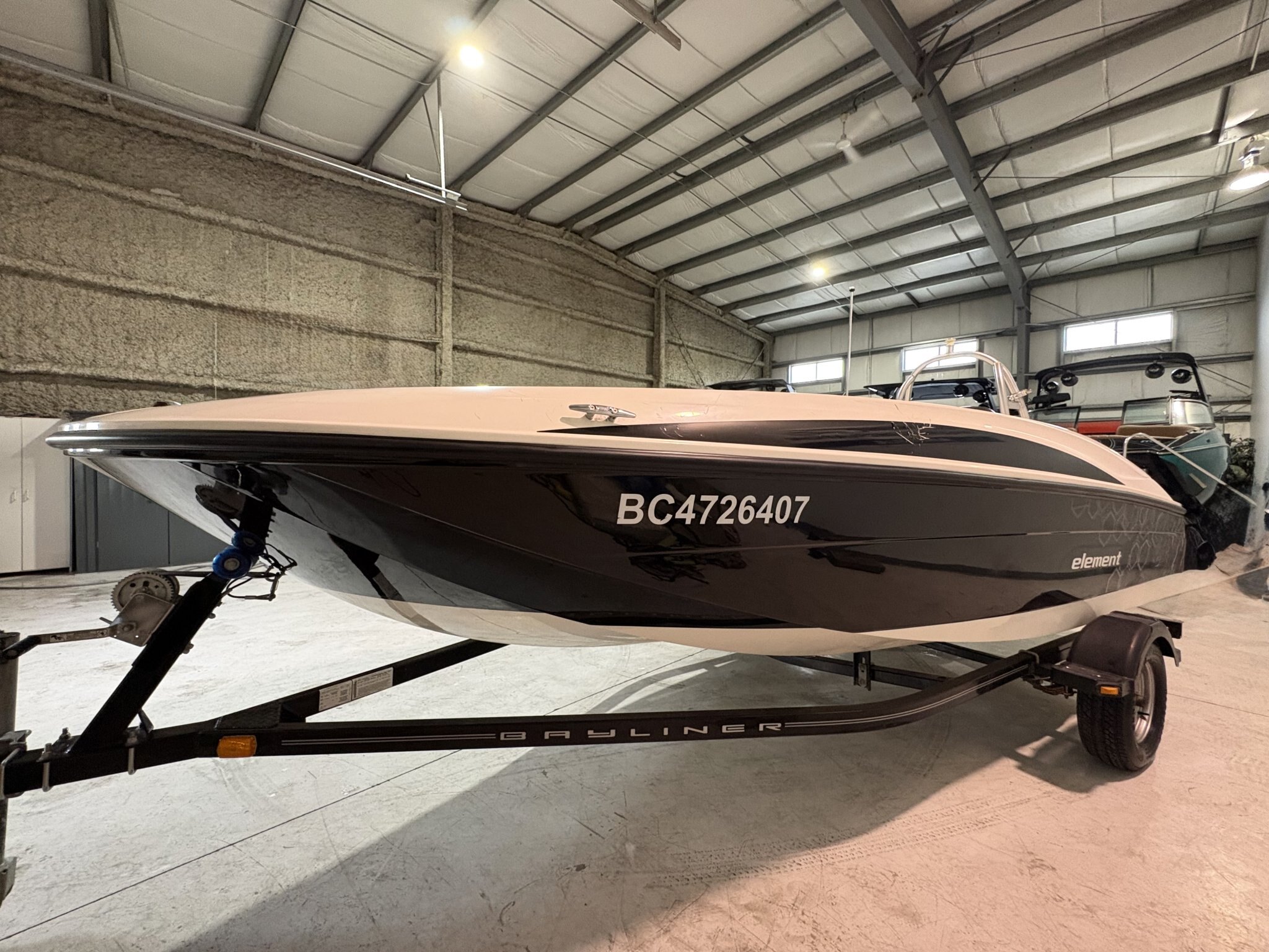 2014 Bayliner Element 16