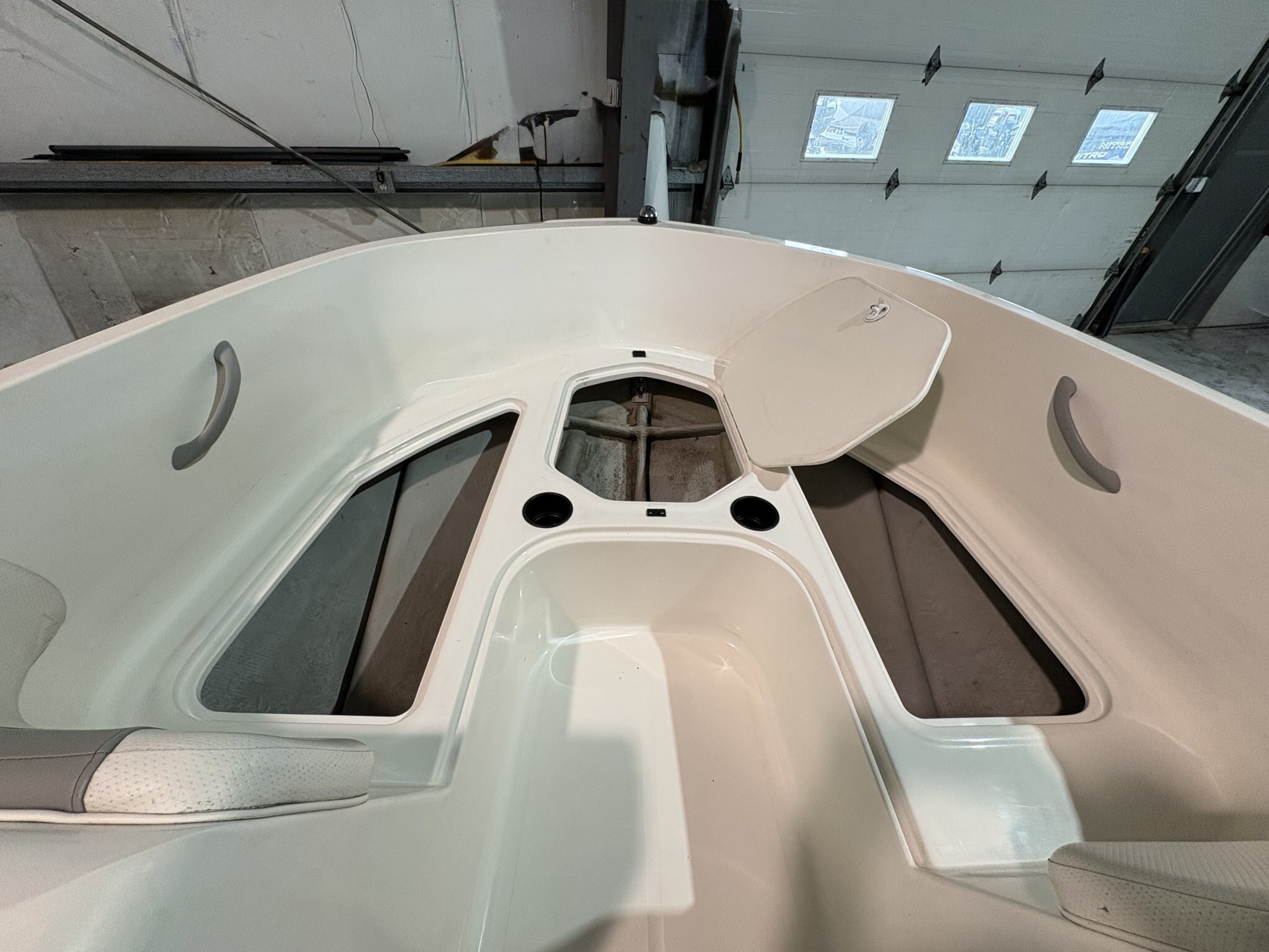 2014 Bayliner Element 16