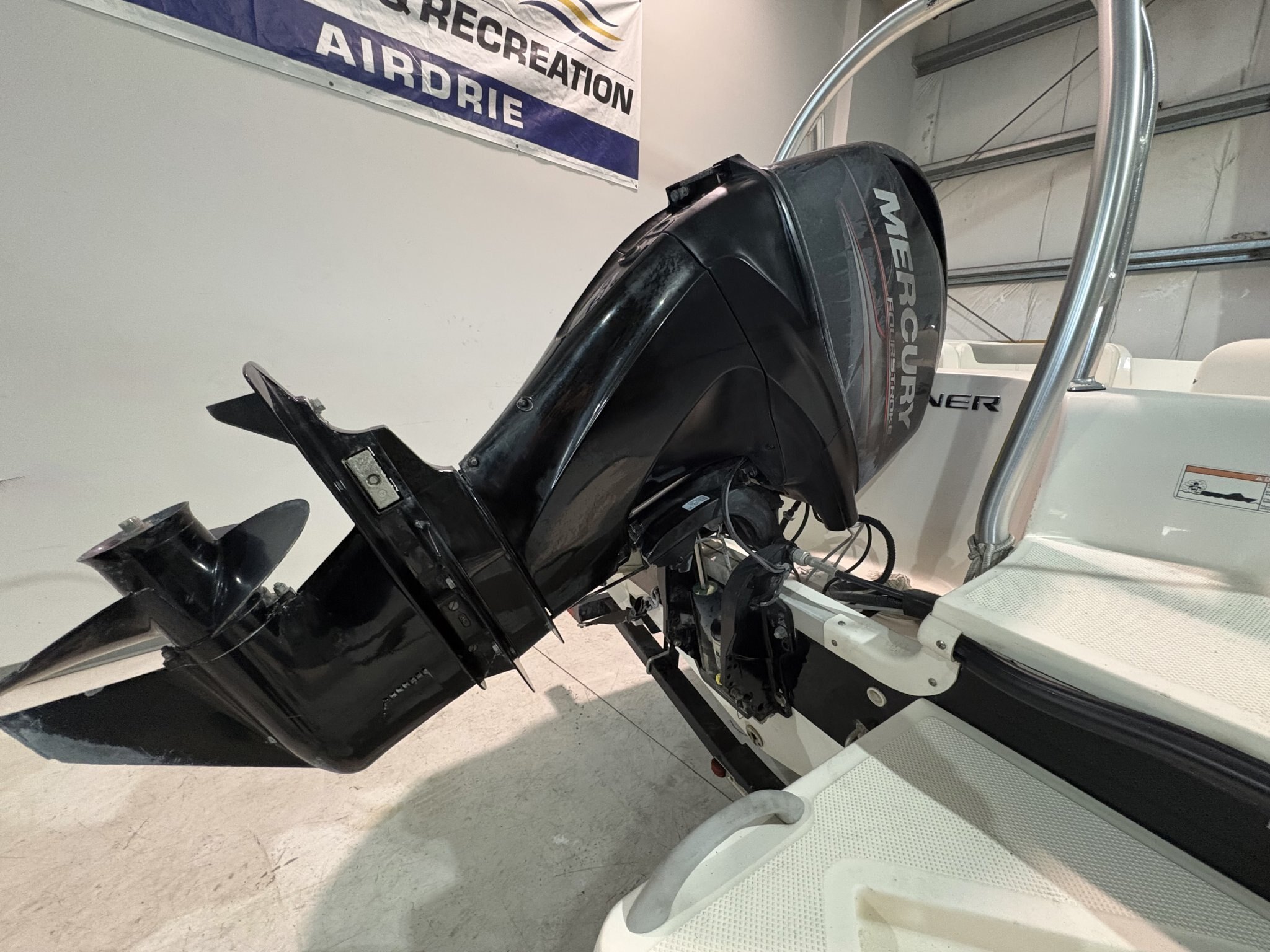 2014 Bayliner Element 16