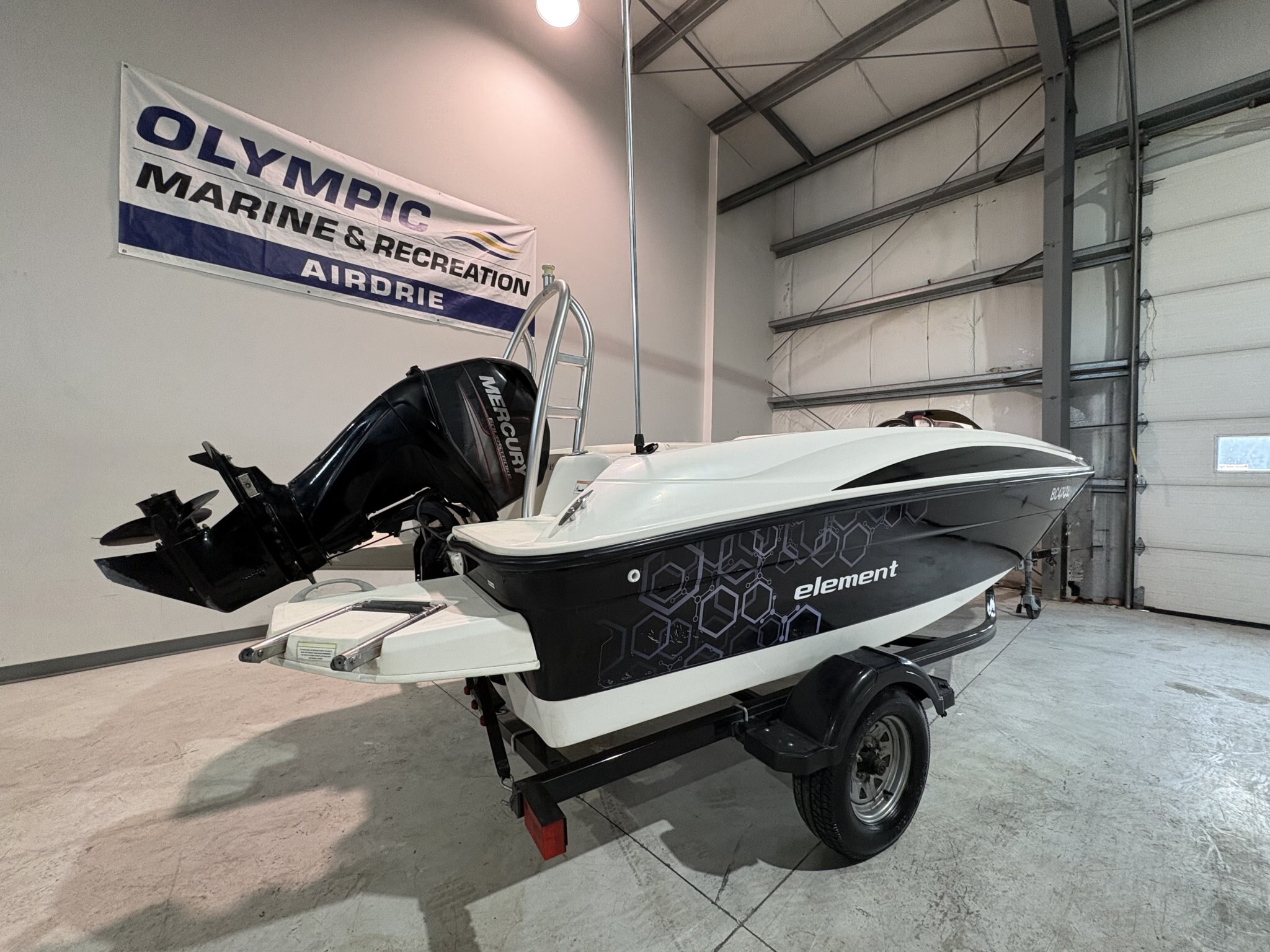 2014 Bayliner Element 16